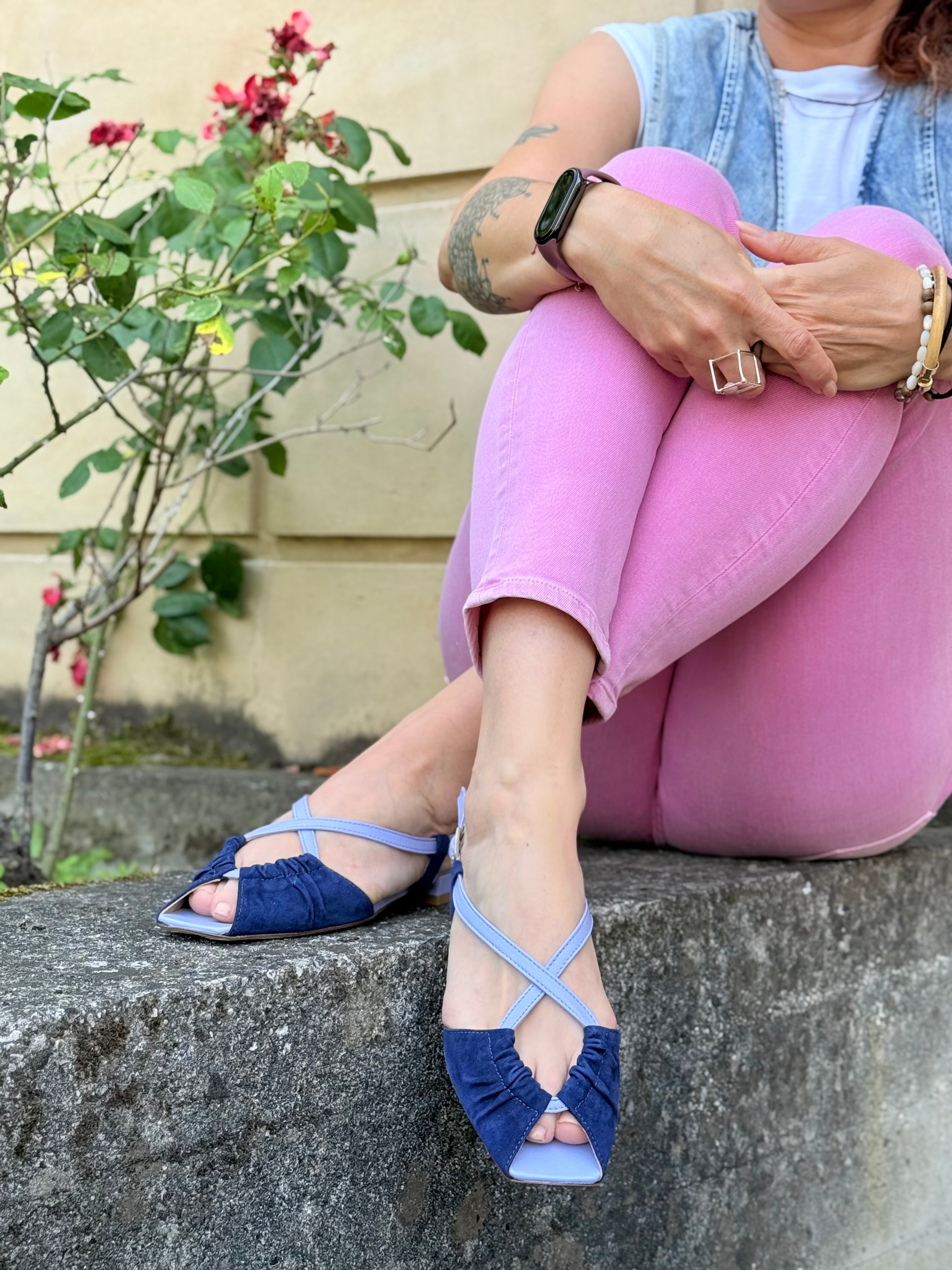 Image of Otto Navy sandalo basso in camoscio blu tacco 2 artigianale marchigiana