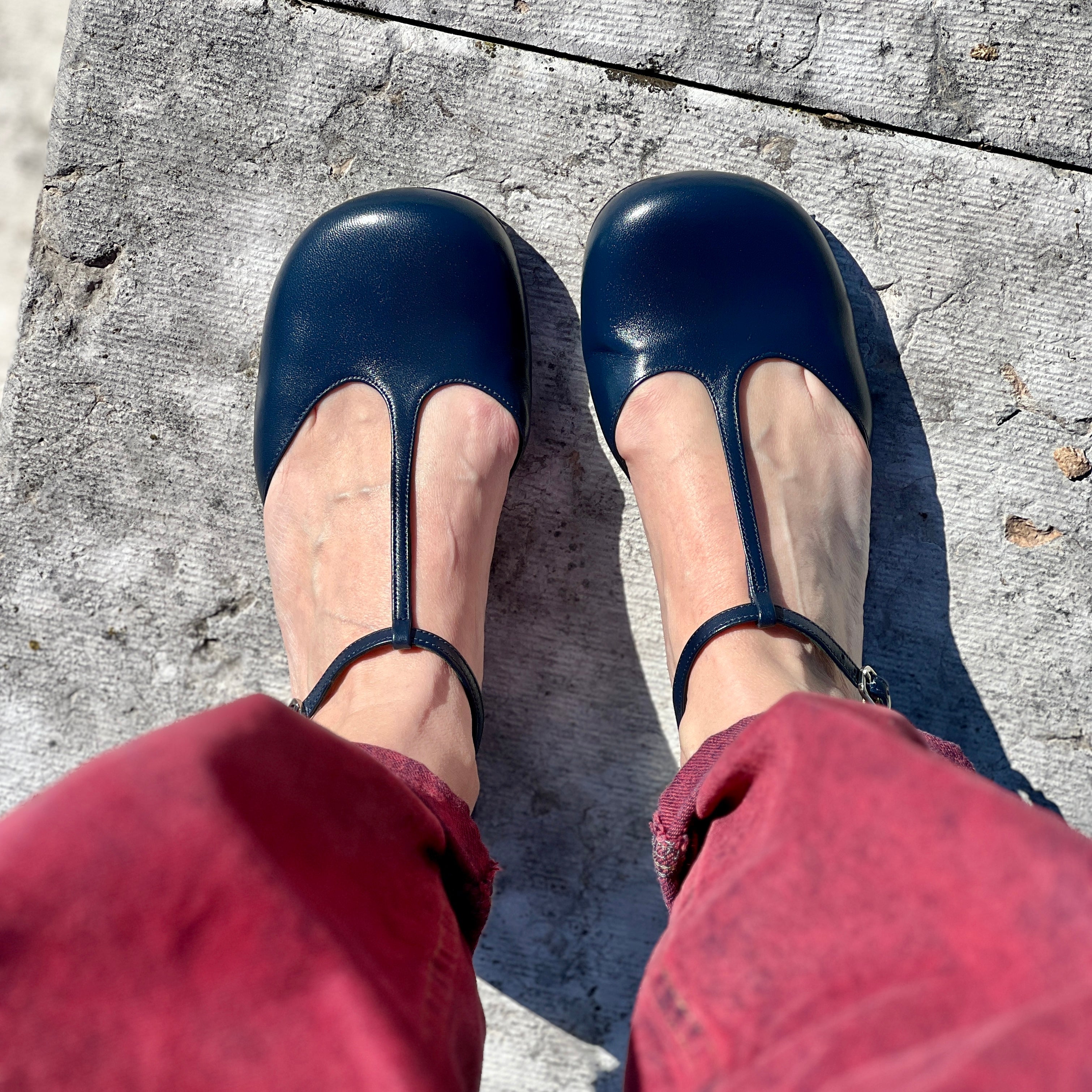 Aflac Blue scarpa bassa in pelle blu t-bar lagattaconglistivali