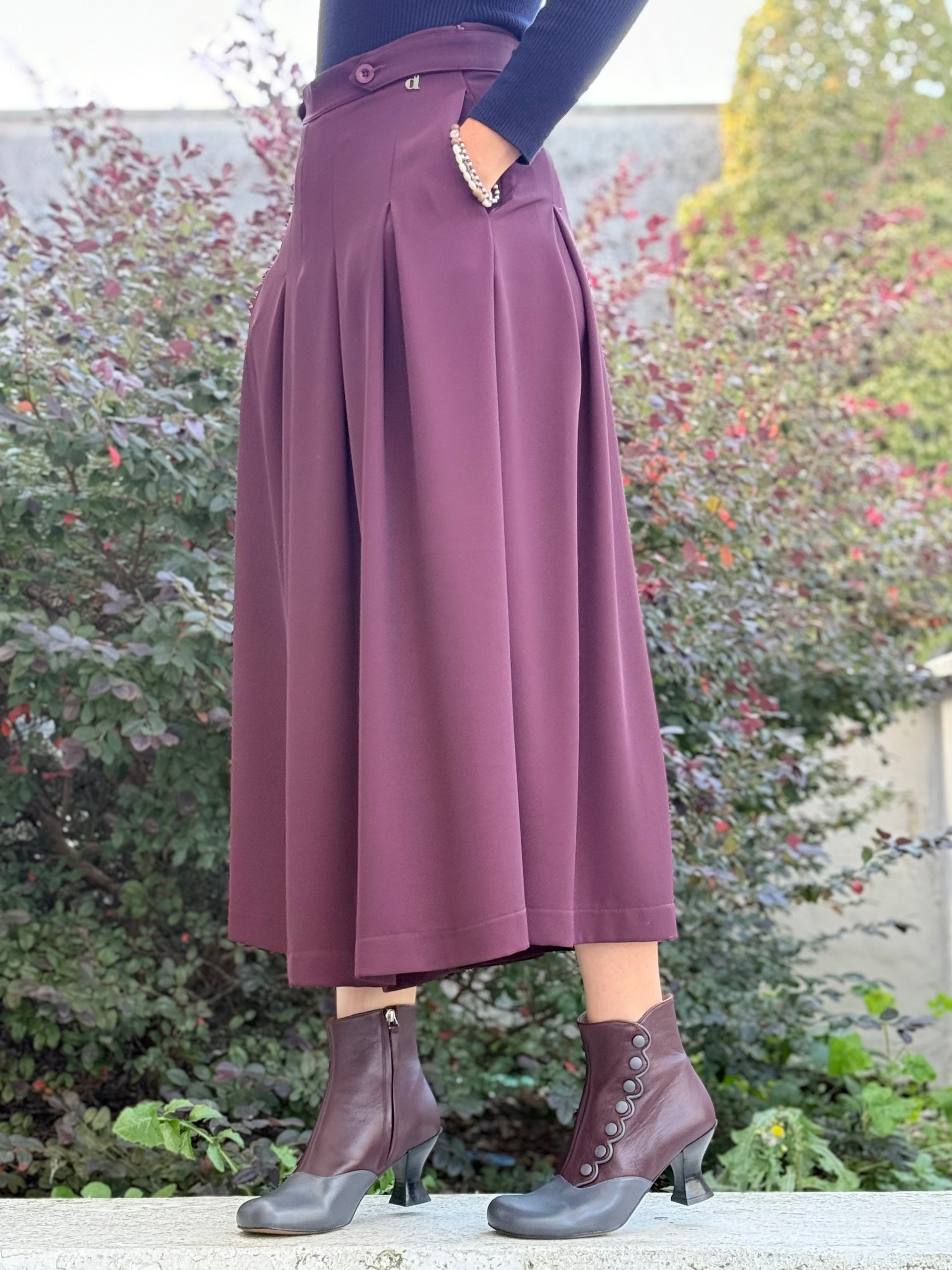 Image of MaryPoppins Cherry tronchetto stile vintage in pelle grigia e ciliegia tacco 7artigianale Lagattaconglistivali