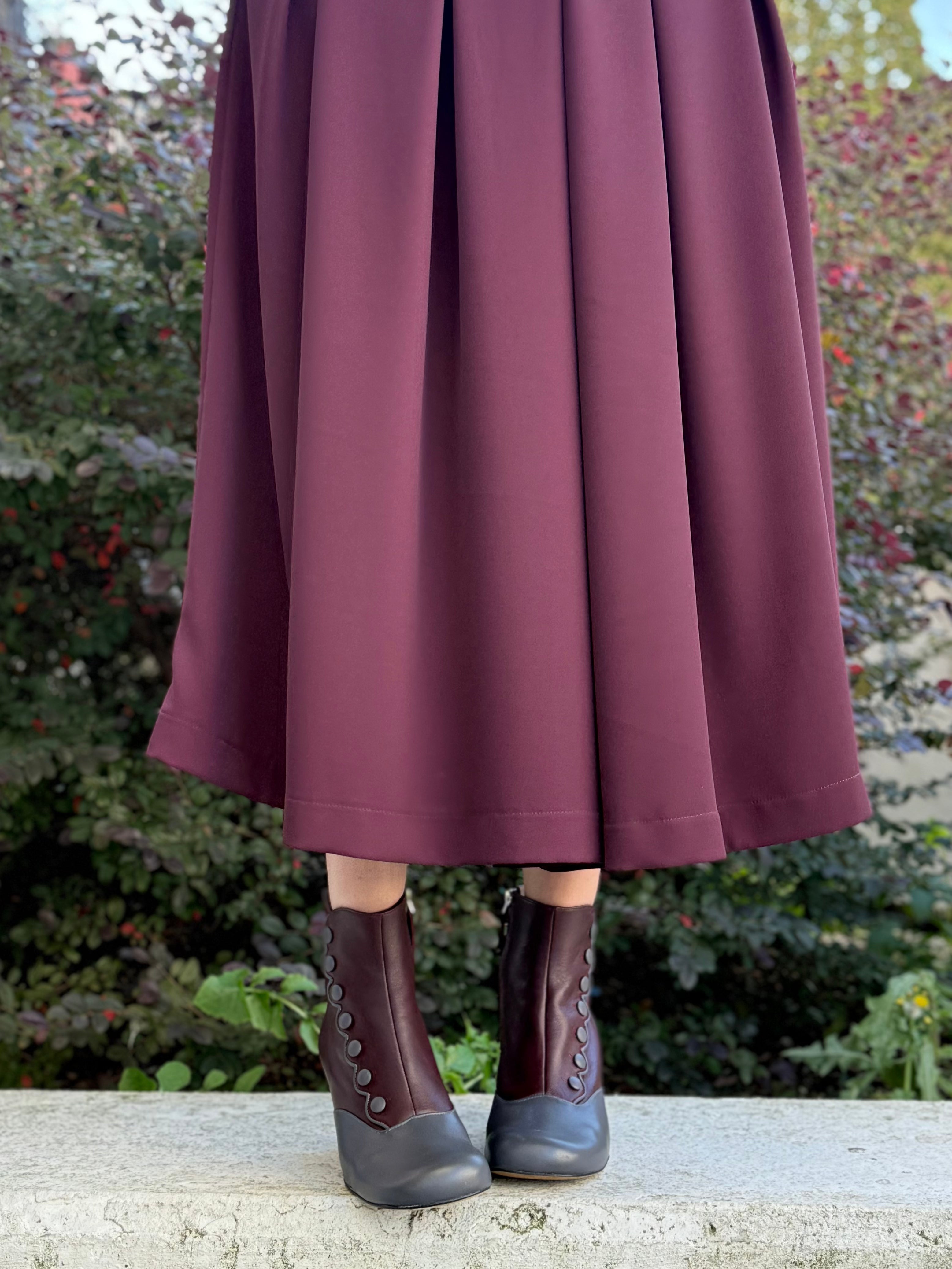 Image of MaryPoppins Cherry tronchetto stile vintage in pelle grigia e ciliegia tacco 7artigianale Lagattaconglistivali