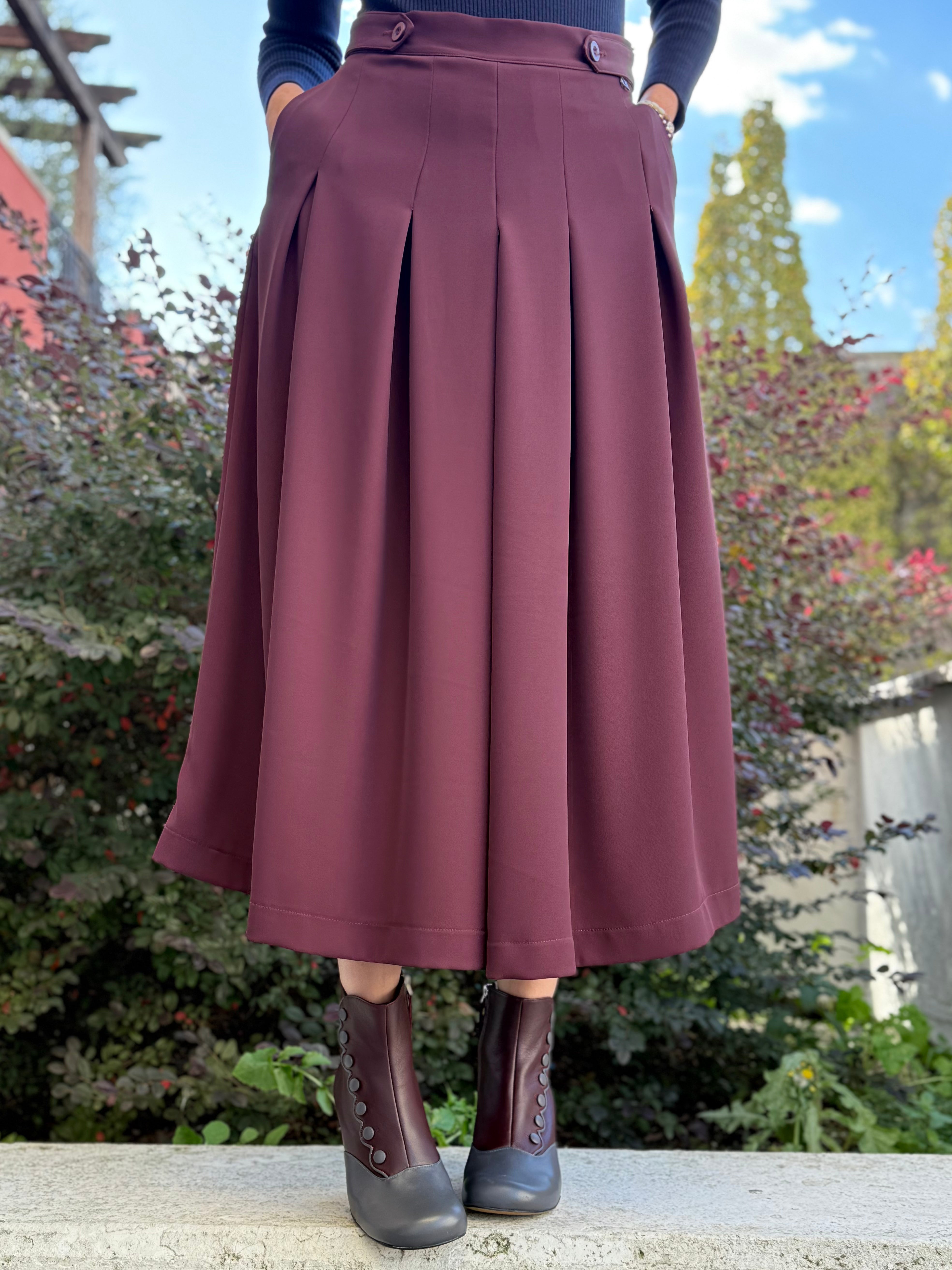 Image of MaryPoppins Cherry tronchetto stile vintage in pelle grigia e ciliegia tacco 7artigianale Lagattaconglistivali