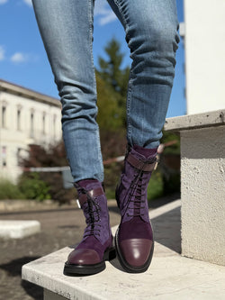 Image of Eagle Purple anfibio allacciato in camoscio viola artigianale marchigiana