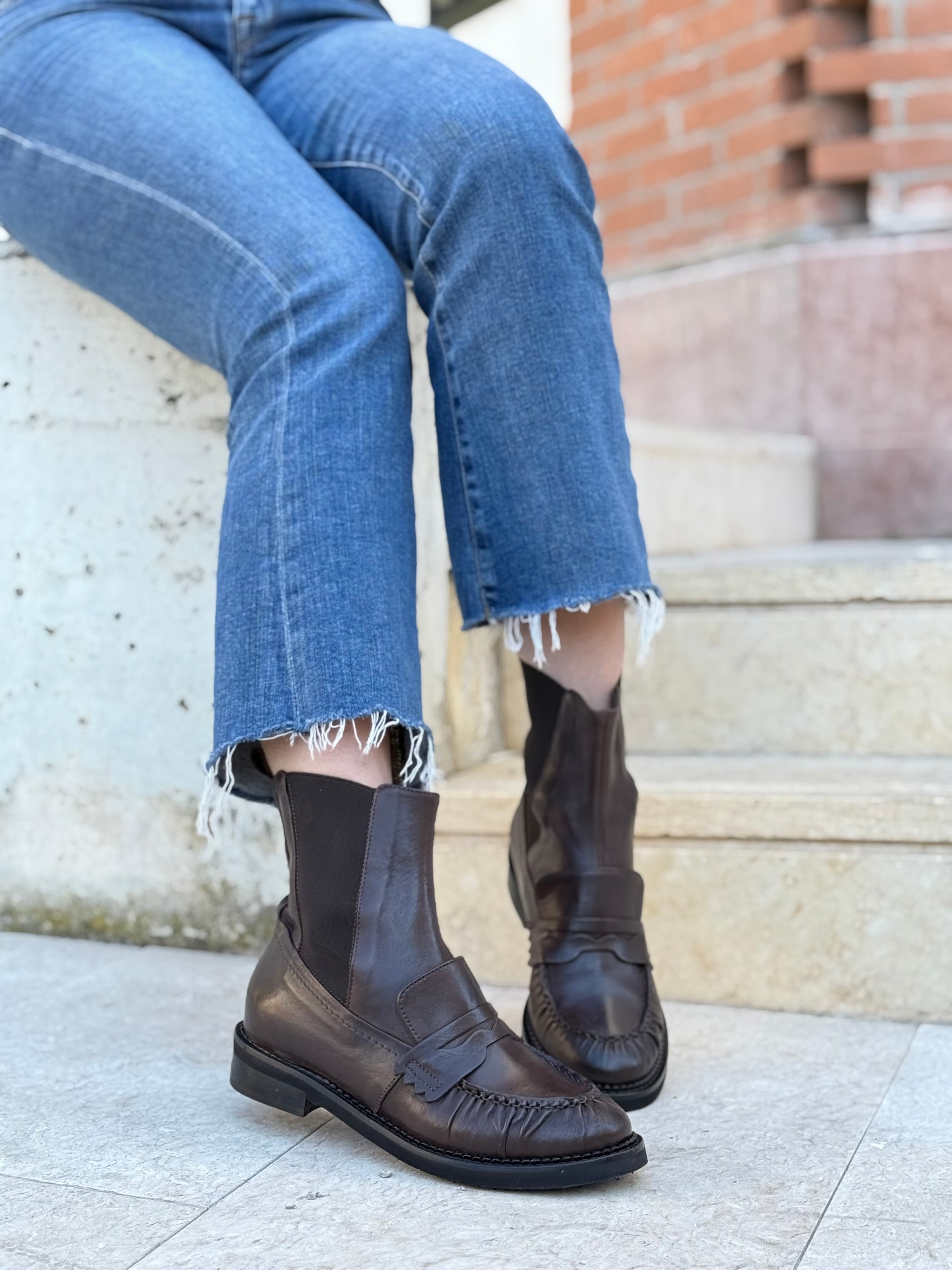 La Gatta Con Gli Stivali