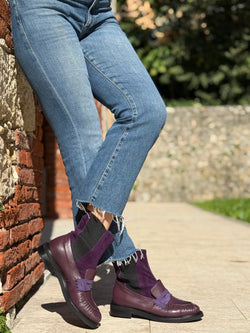 Image of Banksy Purple stivaletto beatles in nappa prugna e camoscio viola artigianale marchigiana