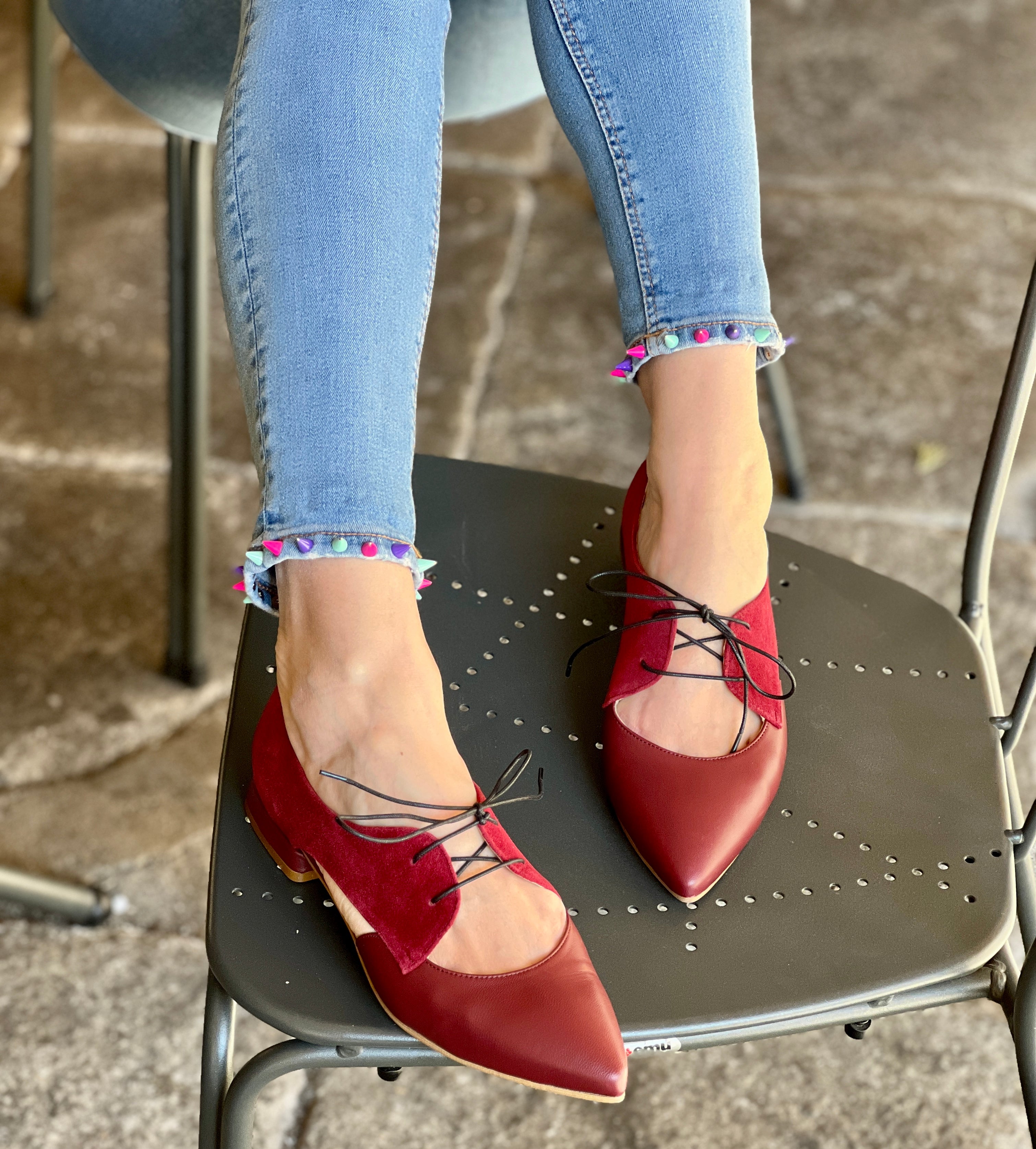 Gadget Bordeaux scarpina in pelle bassa aperta ai lati rossa tacco 2 cm artigianale pugliese