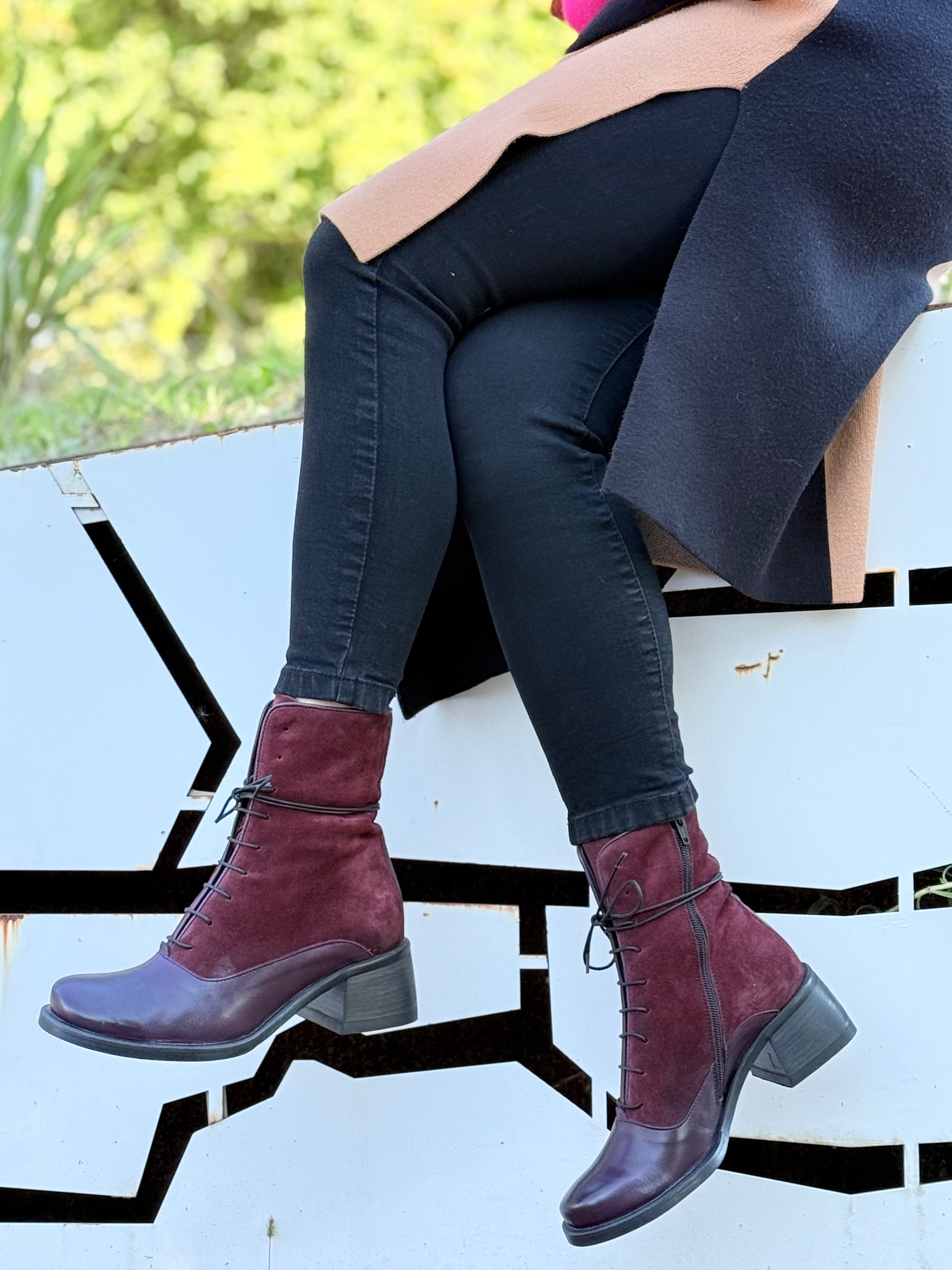 Image of Ladymimi Wine tronchetto in pelle e camoscio bordeaux tacco 5 artigianale marchigiana