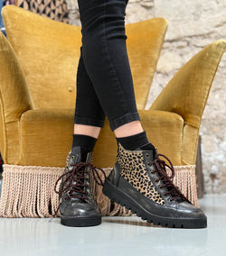 Image of Stelvio Pony Black sneakers in vitello abrasivato e cavallino artigianale toscana