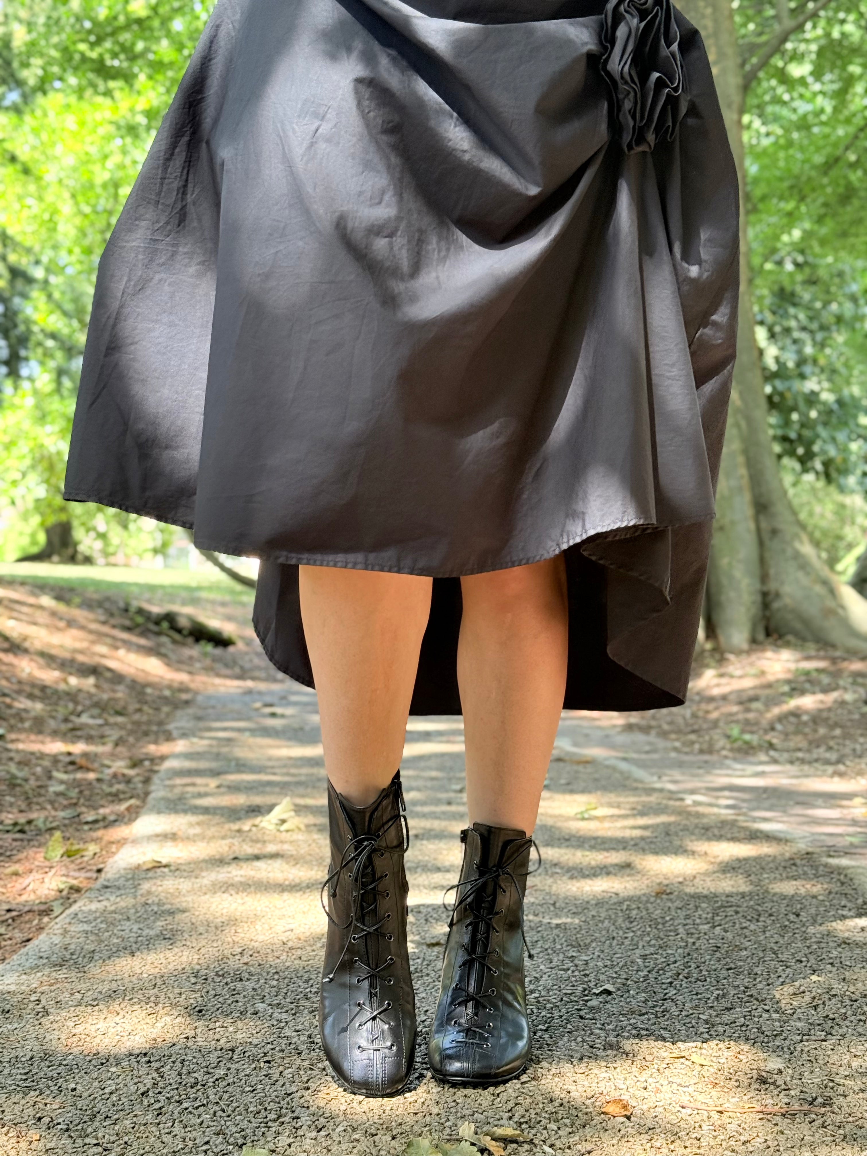 Image of Cocotte Black stivaletto in nappa nera tacco 5 artigianale marchigiana