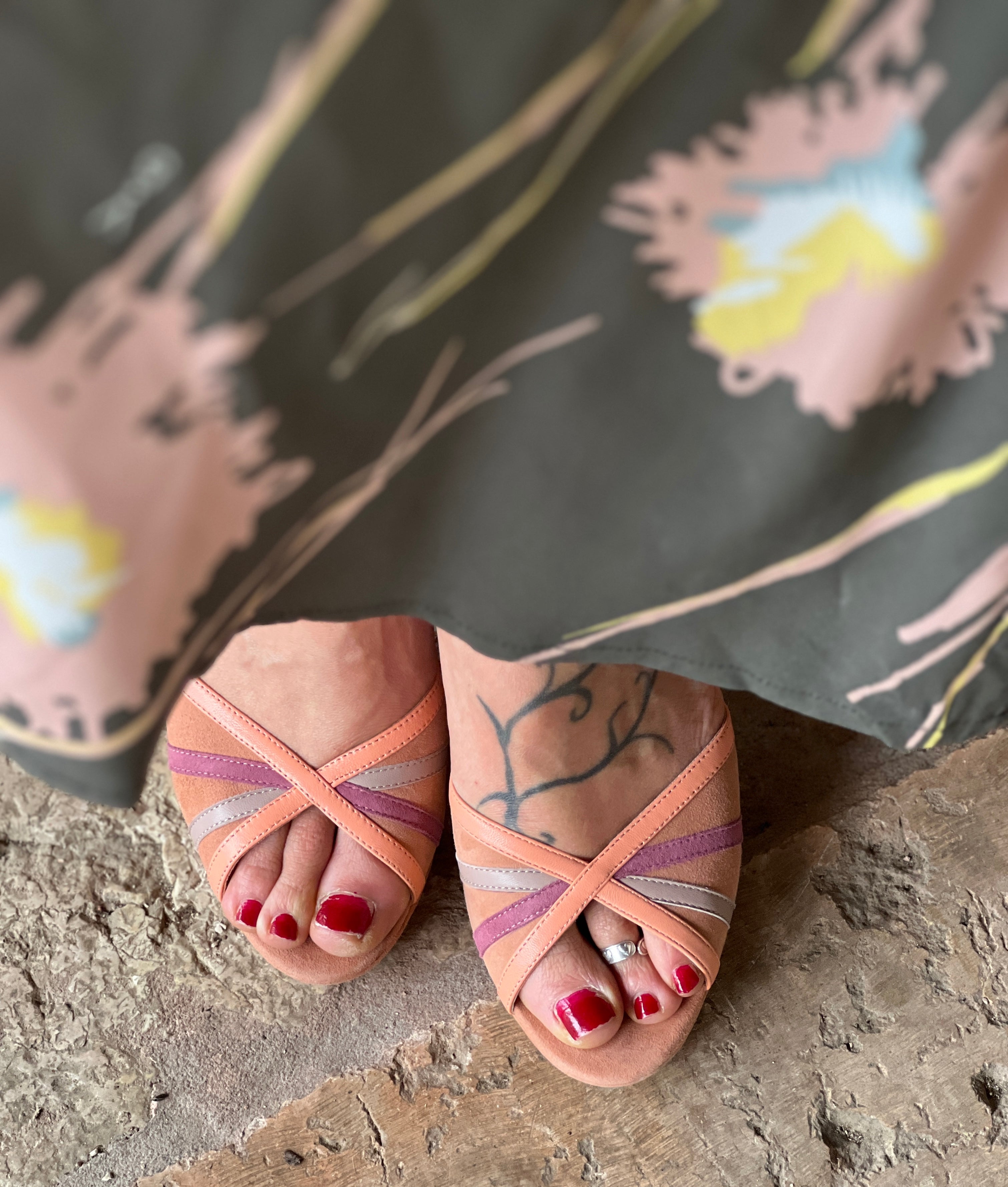 Minnie Rose sandalo in pelle e camoscio color rosa tacco 7 artigianale toscano