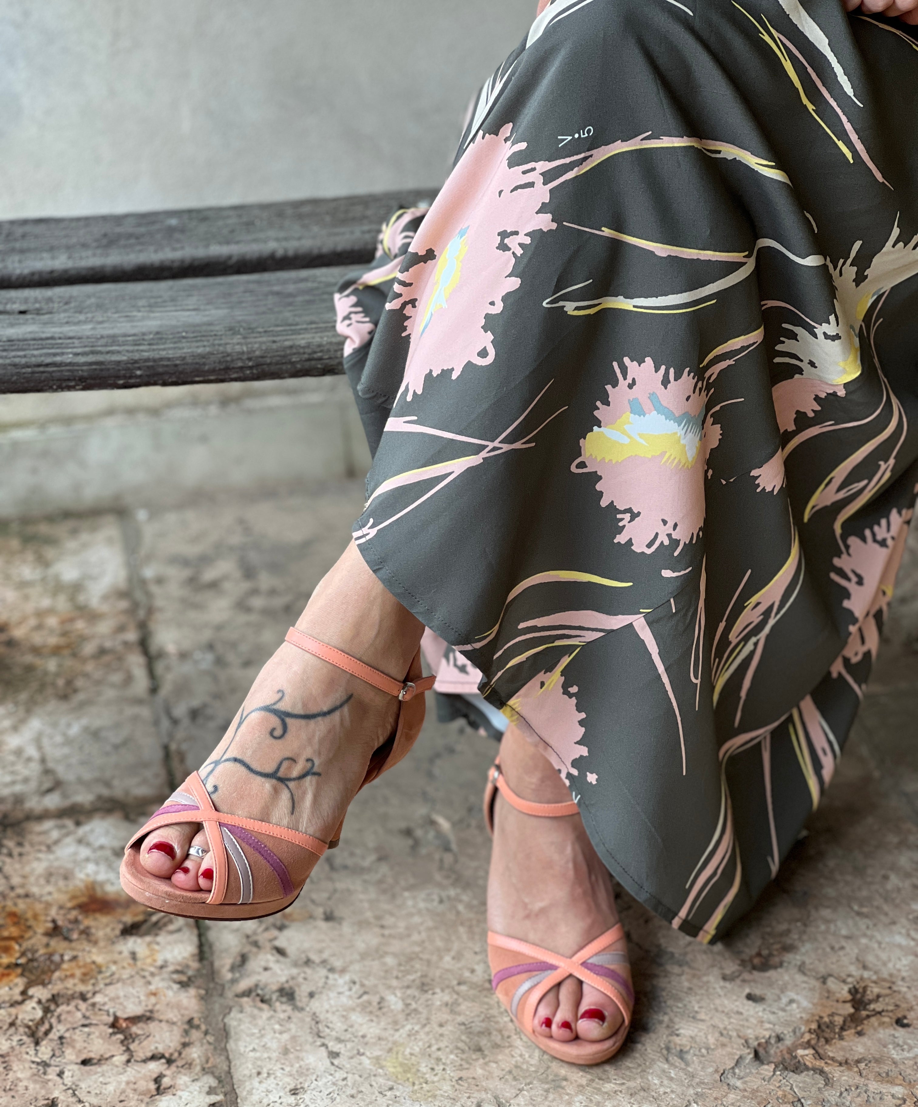 Minnie Rose sandalo in pelle e camoscio color rosa tacco 7 artigianale toscano