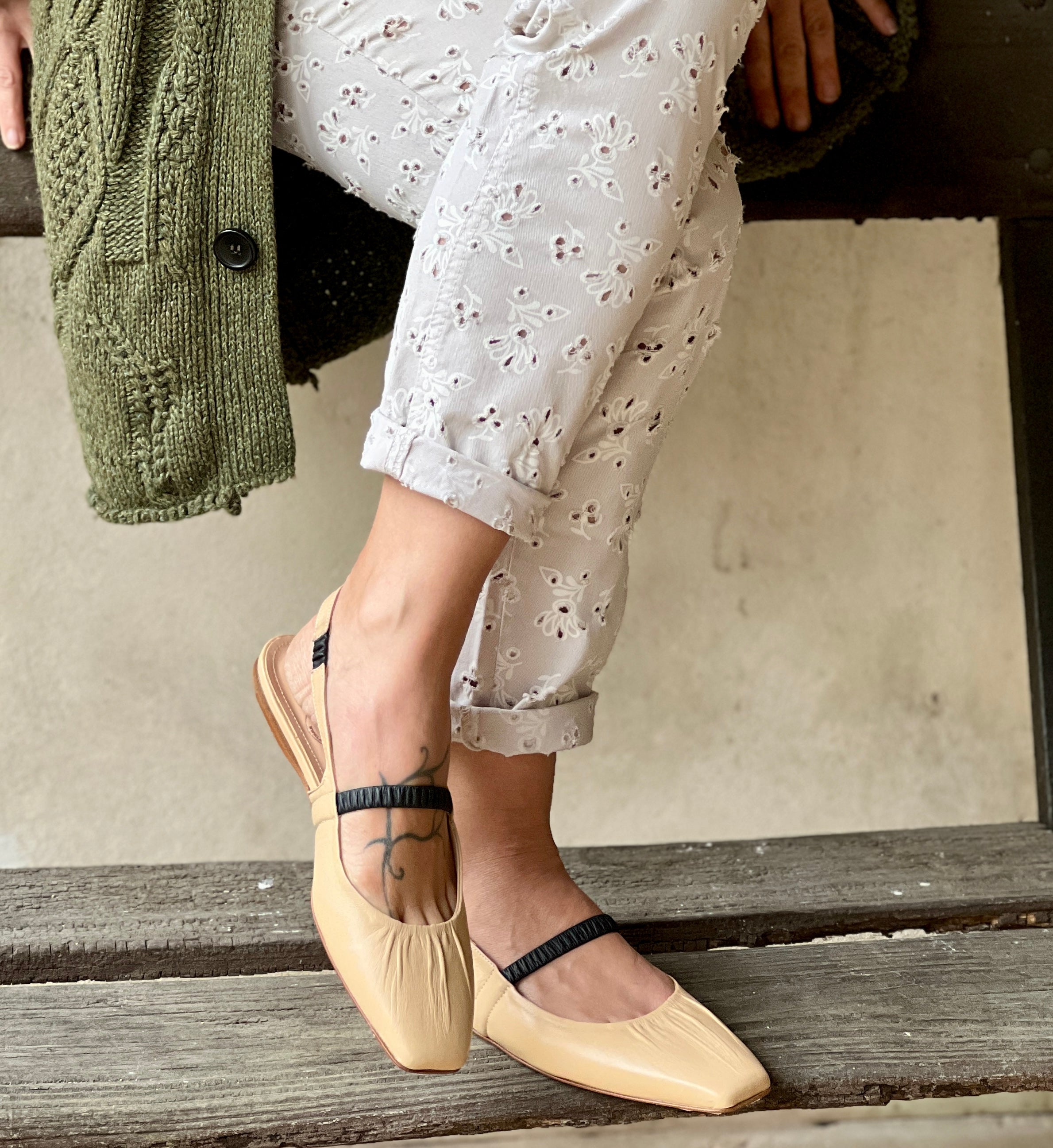 Image of Setter Nude ballerina chanel in pelle beige artigianale marchigiana