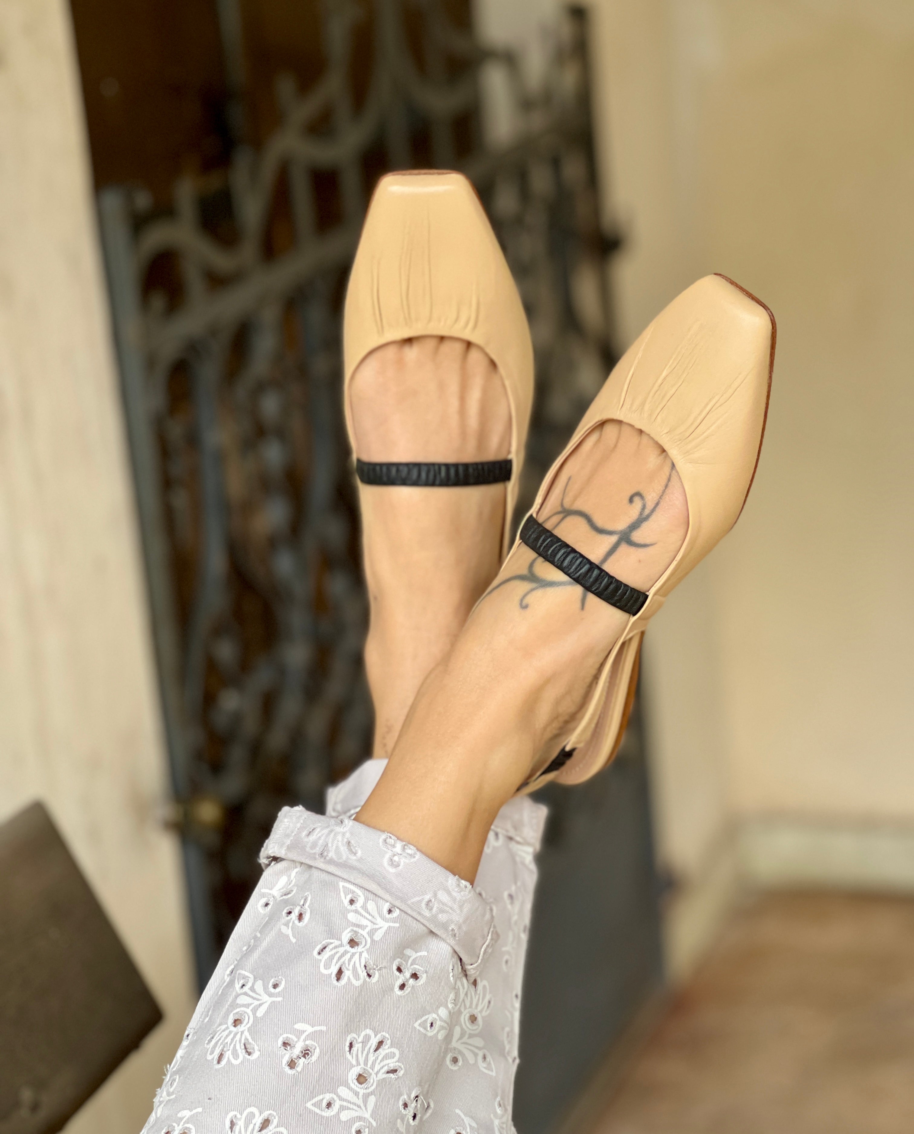 Image of Setter Nude ballerina chanel in pelle beige artigianale marchigiana