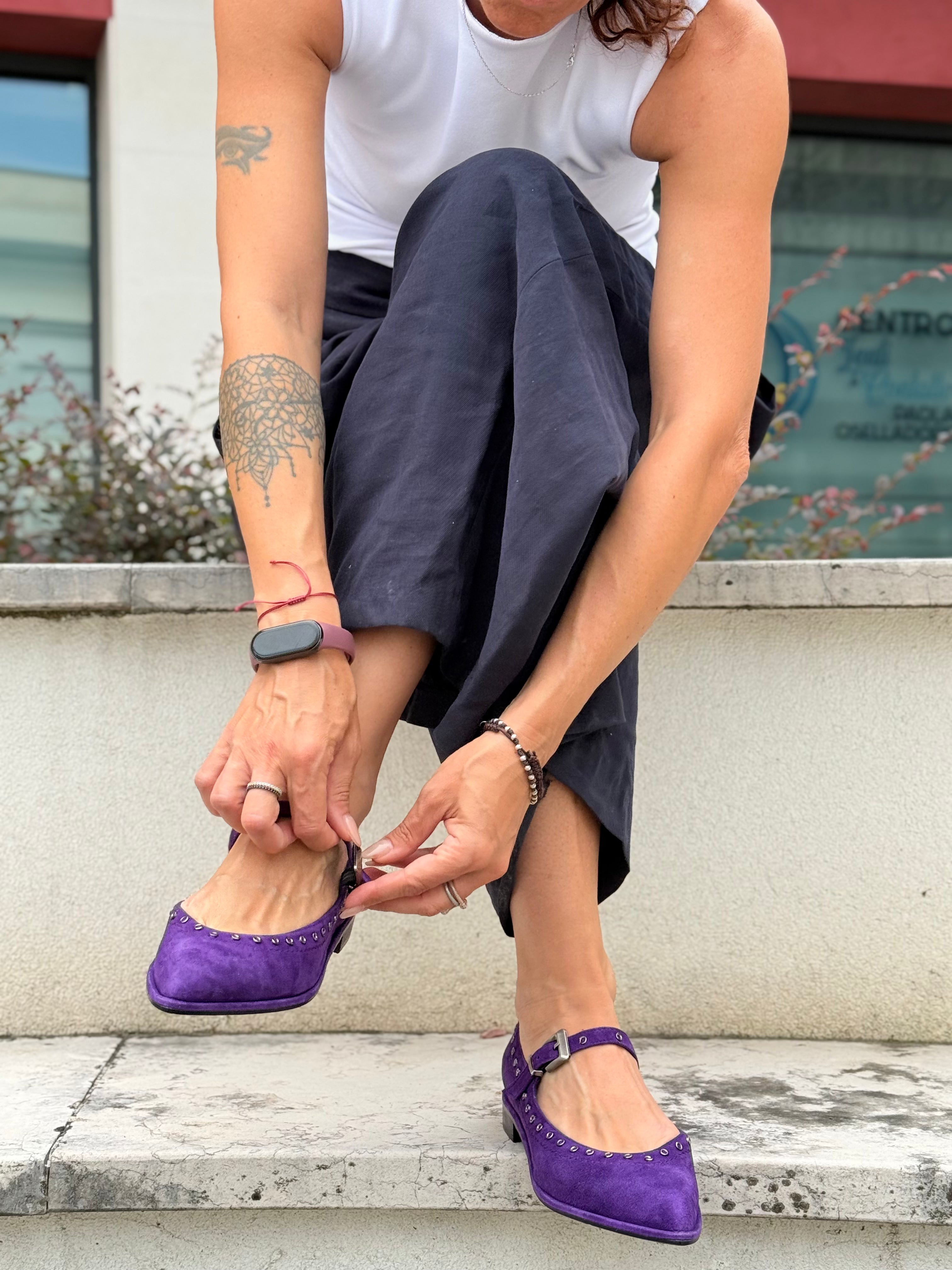 Image of Partout Purple ballerina mary jane in camoscio viola tacco 2 artigianale marchigiana