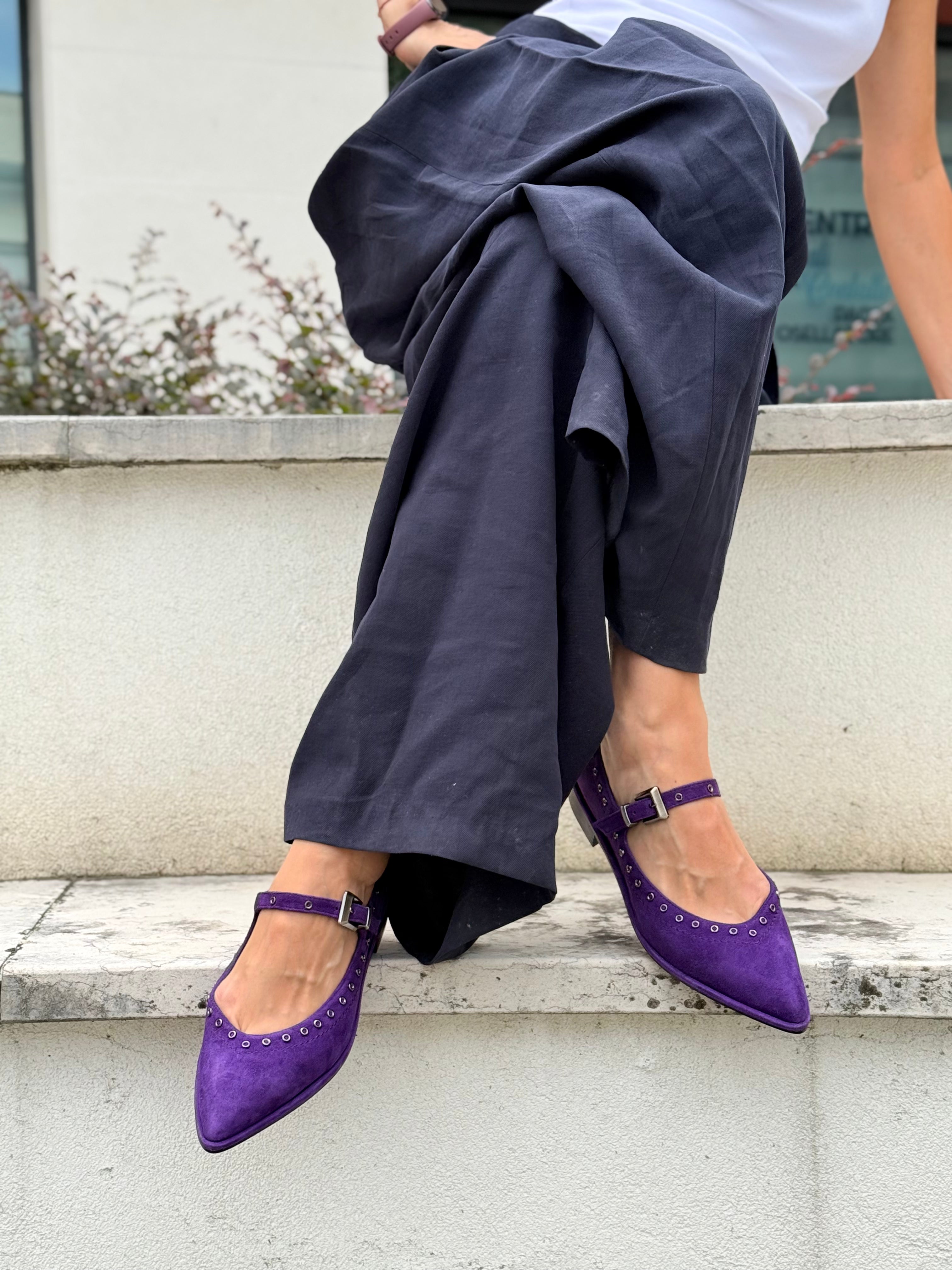 Image of Partout Purple ballerina mary jane in camoscio viola tacco 2 artigianale marchigiana