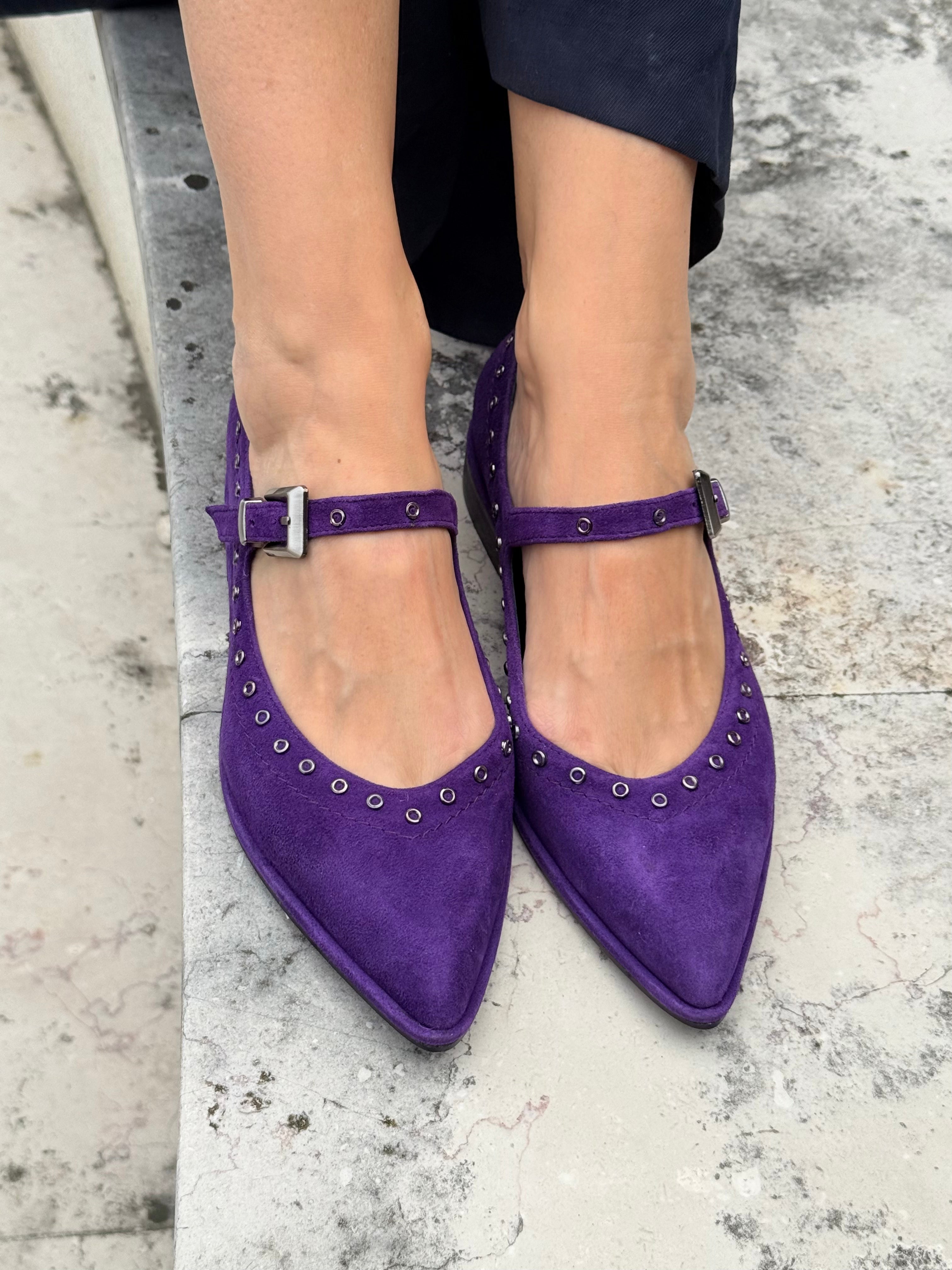 Image of Partout Purple ballerina mary jane in camoscio viola tacco 2 artigianale marchigiana