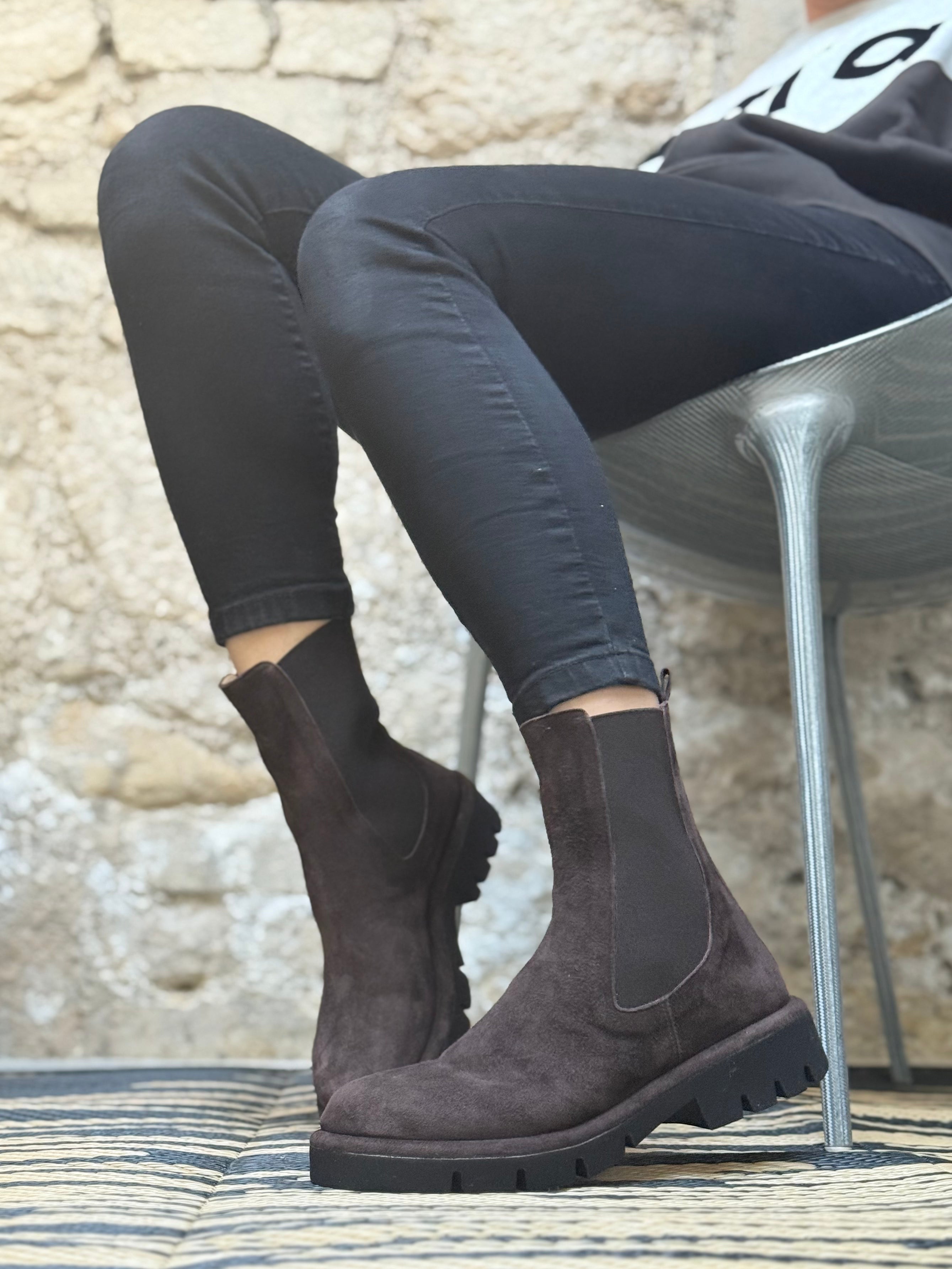 La Gatta Con Gli Stivali