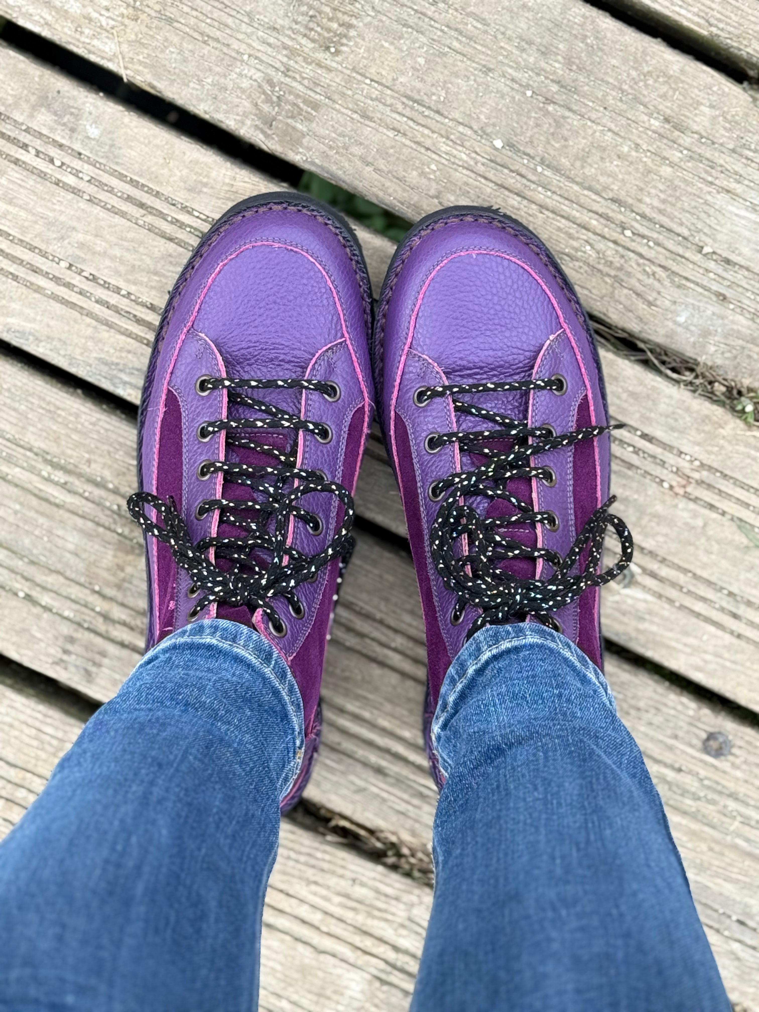 Image of Stelvio Purple sneakers in dollaro e camoscio viola artigianale toscana