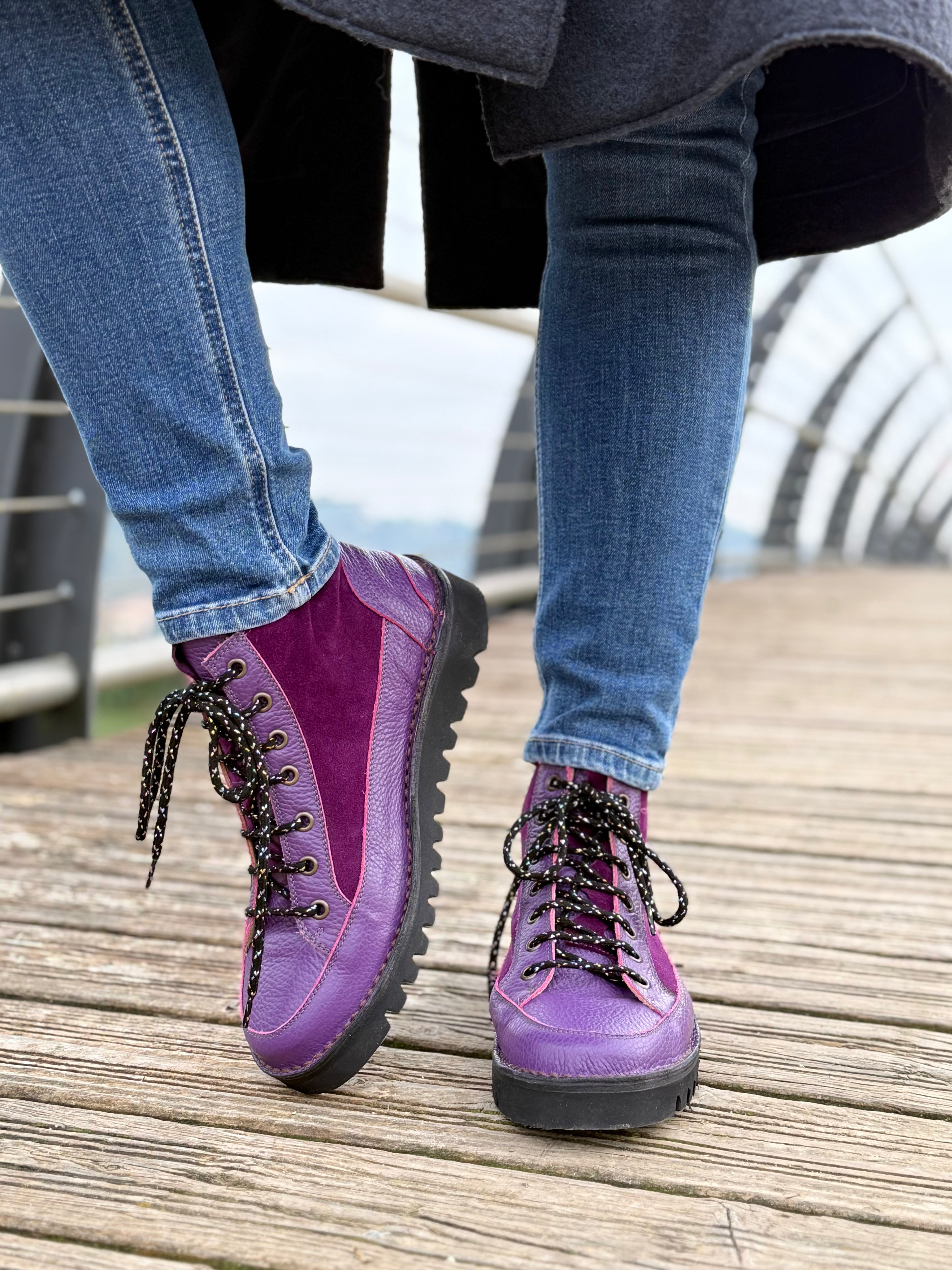 Image of Stelvio Purple sneakers in dollaro e camoscio viola artigianale toscana