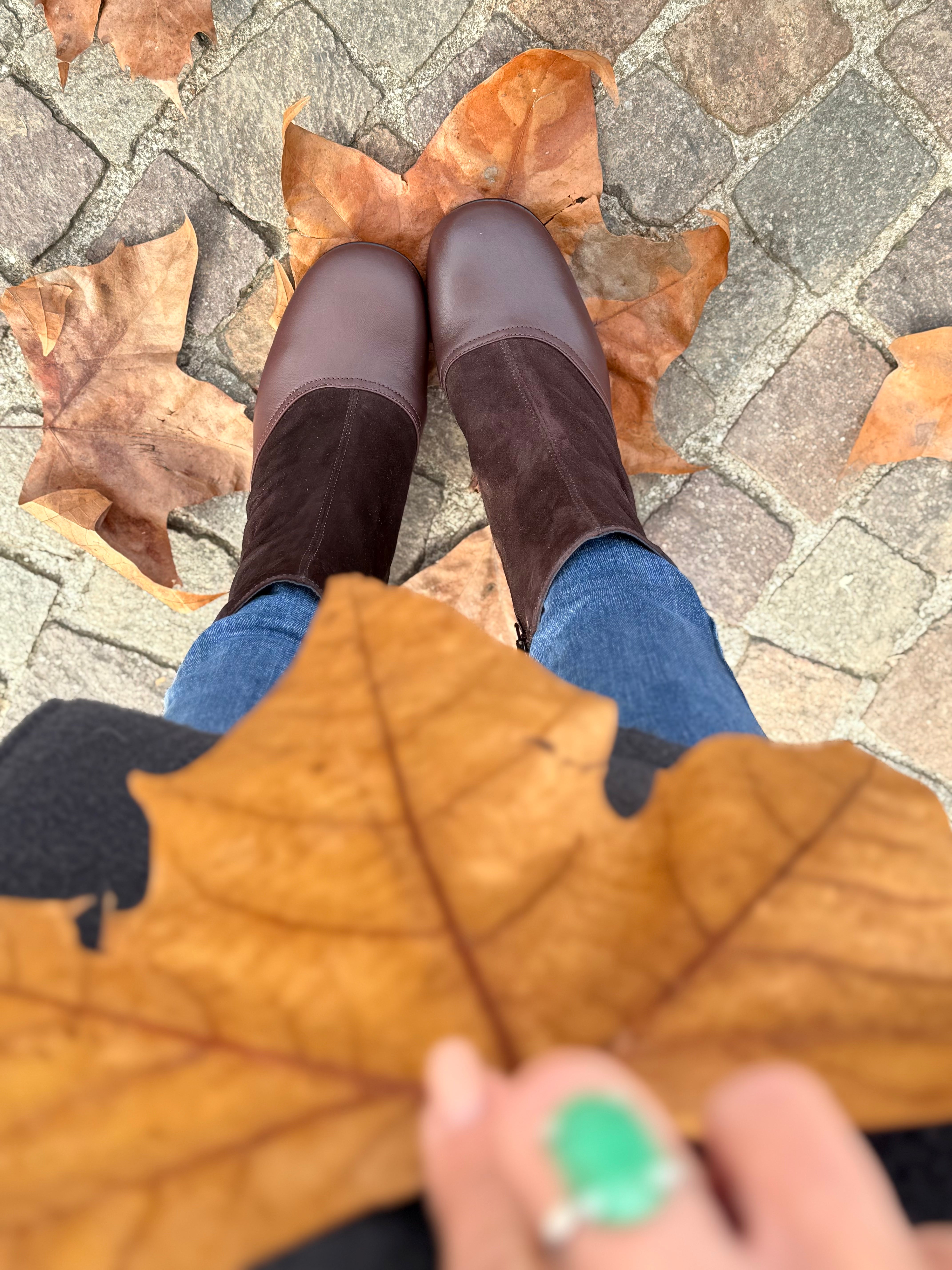 Amelia Prugna tronchetto in nappa prugna e camoscio marrone tacco 7 cm artigianale marchigiana