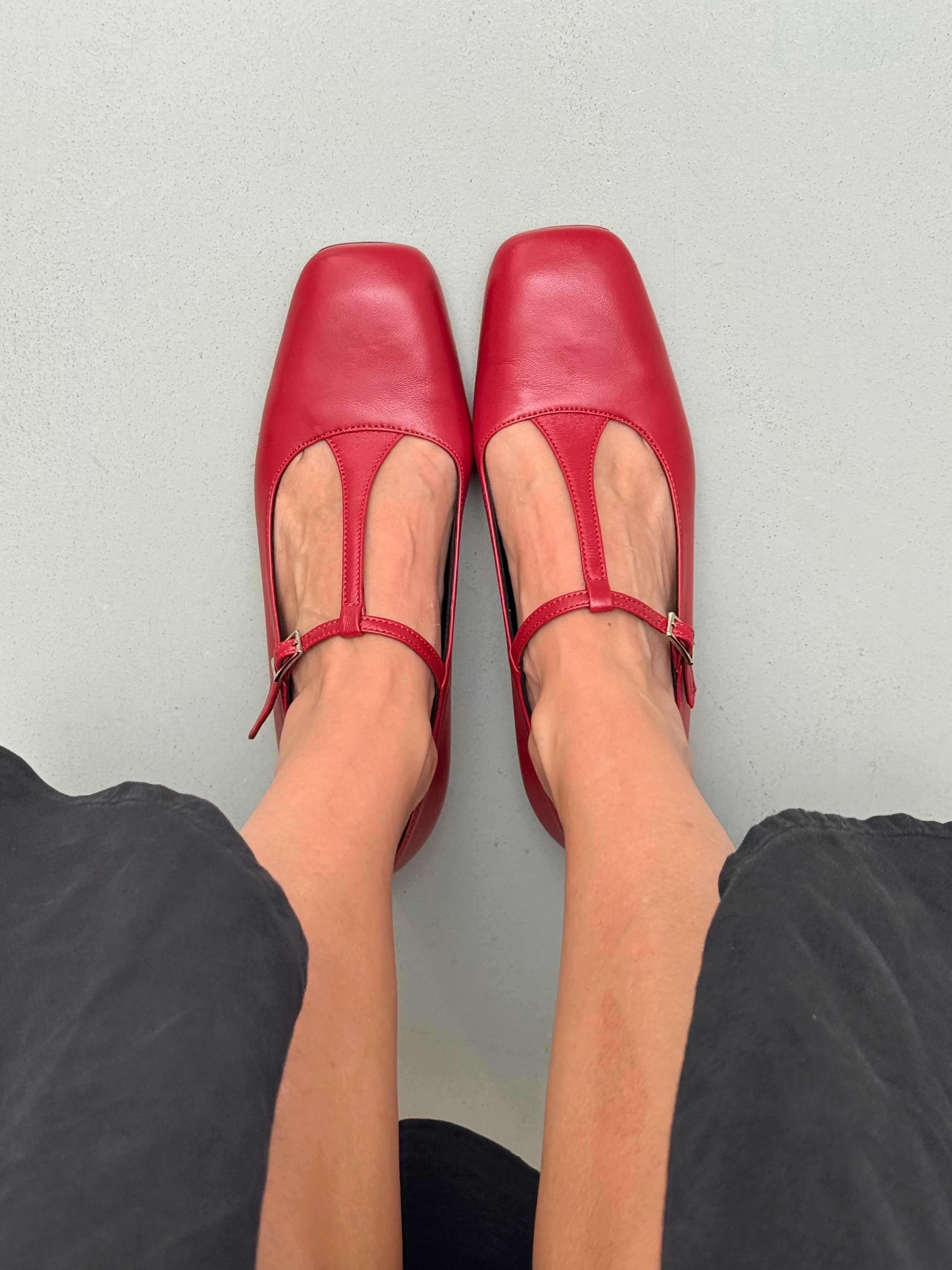 Image of Totò Red ballerina t-strap in nappa rossa tacco 3 artigianale marchigiana