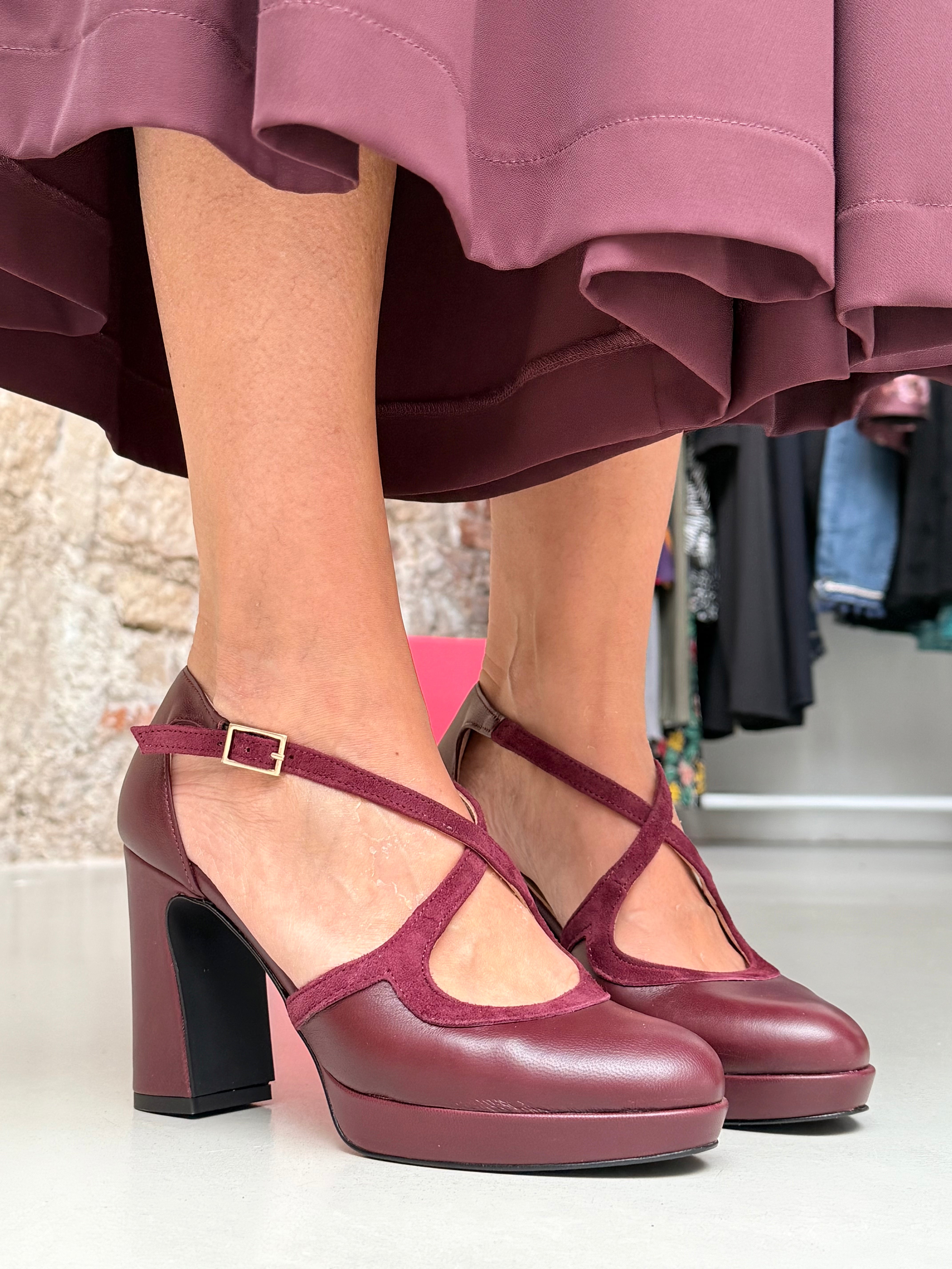 Image of Loft Wine decollete in nappa e camoscio bordeaux tacco 9 artigianale pugliese