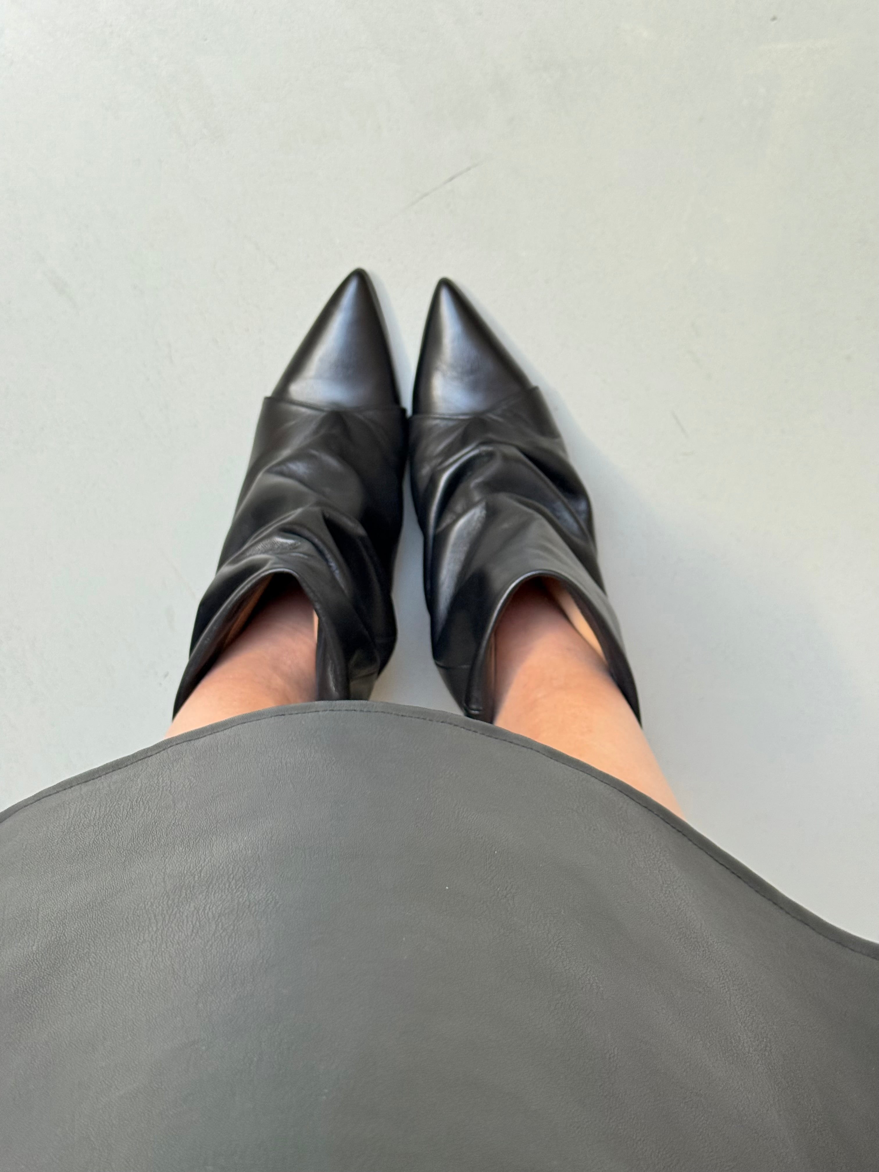 Image of Vendome Black stivaletto in nappa bera tacco 6 artigianale marchigiana