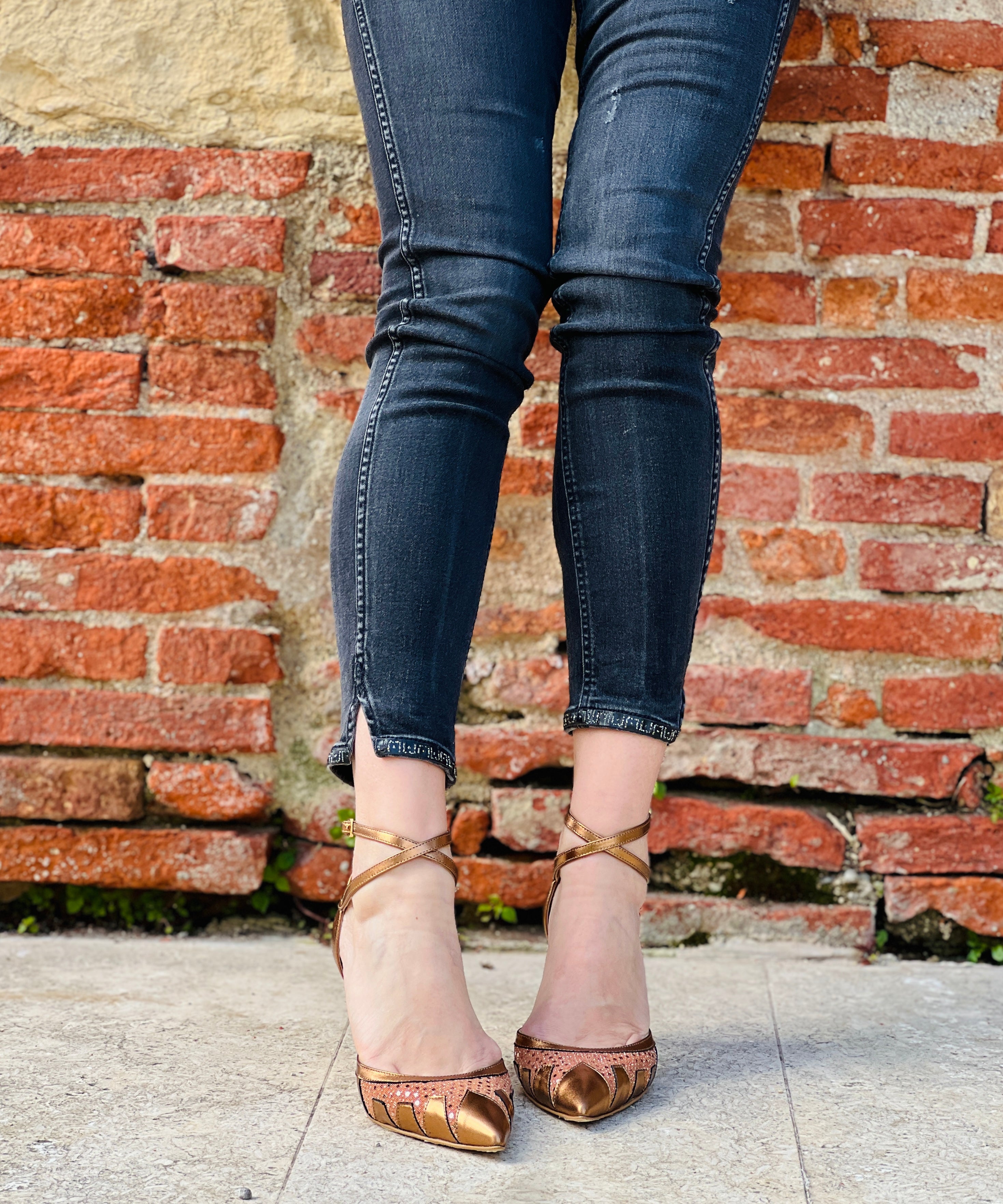 Image of Eva Lam decolletè in nappa rame tacco tacco 8 lavorazione artigianale marchigiana