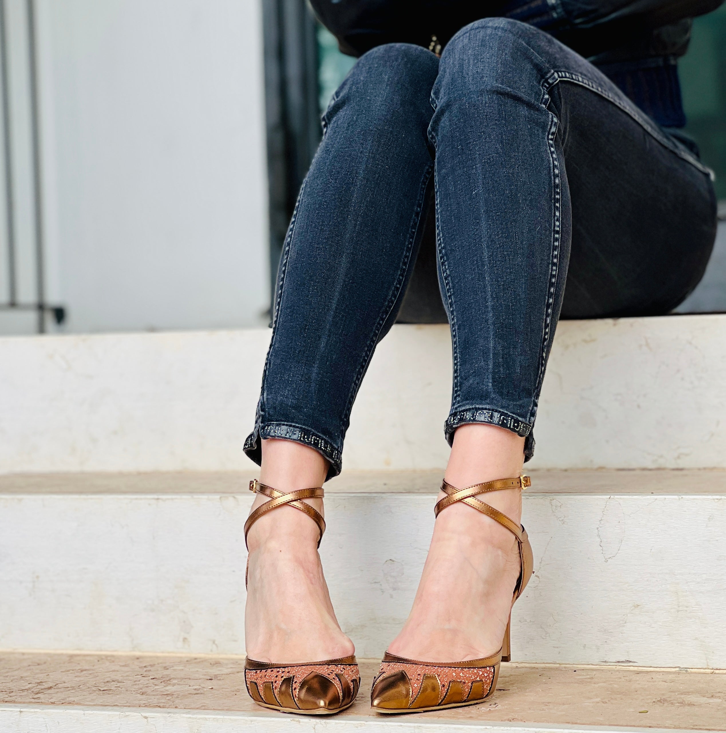 Image of Eva Lam decolletè in nappa rame tacco tacco 8 lavorazione artigianale marchigiana