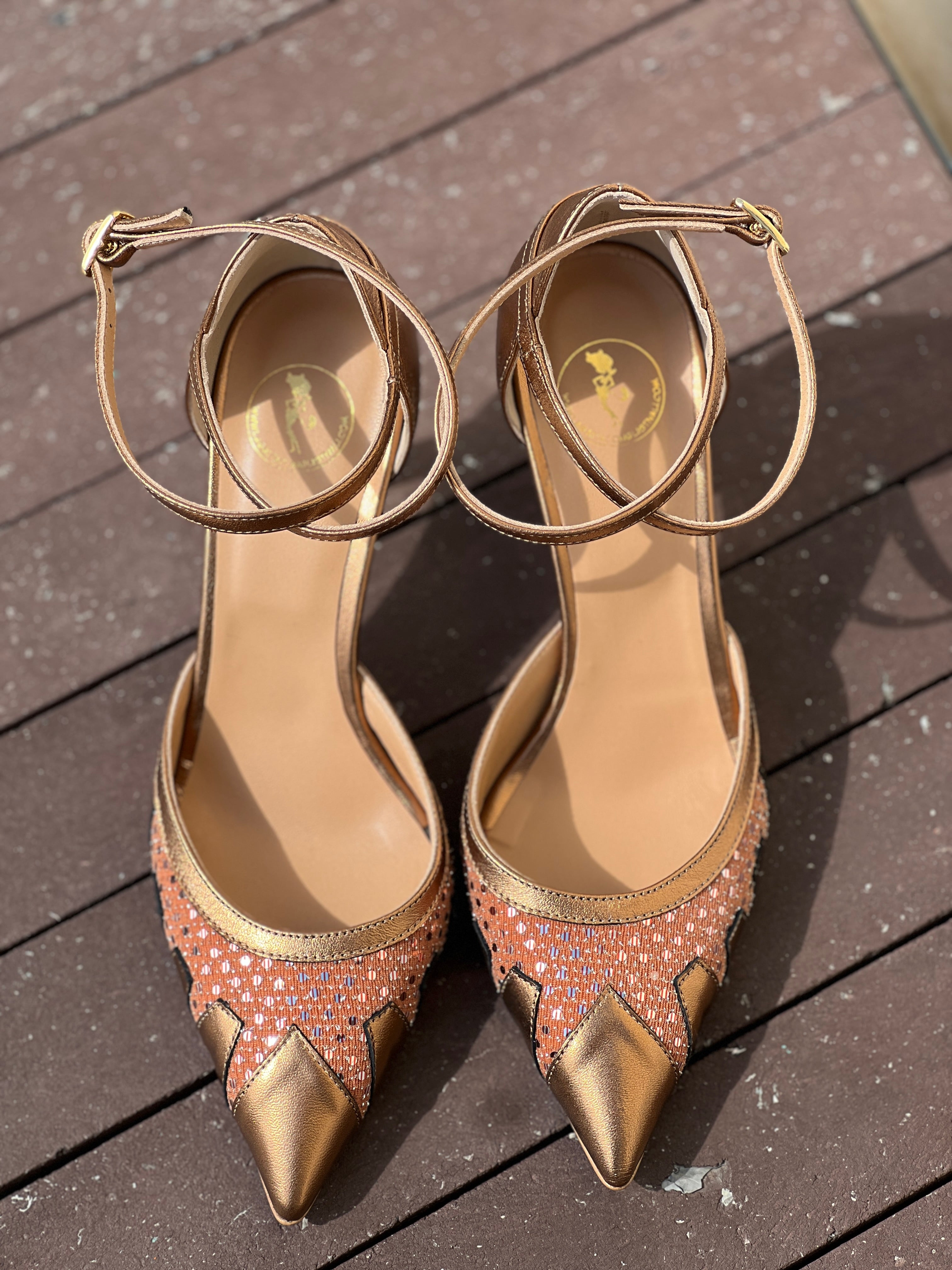 Image of Eva Lam decolletè in nappa rame tacco tacco 8 lavorazione artigianale marchigiana