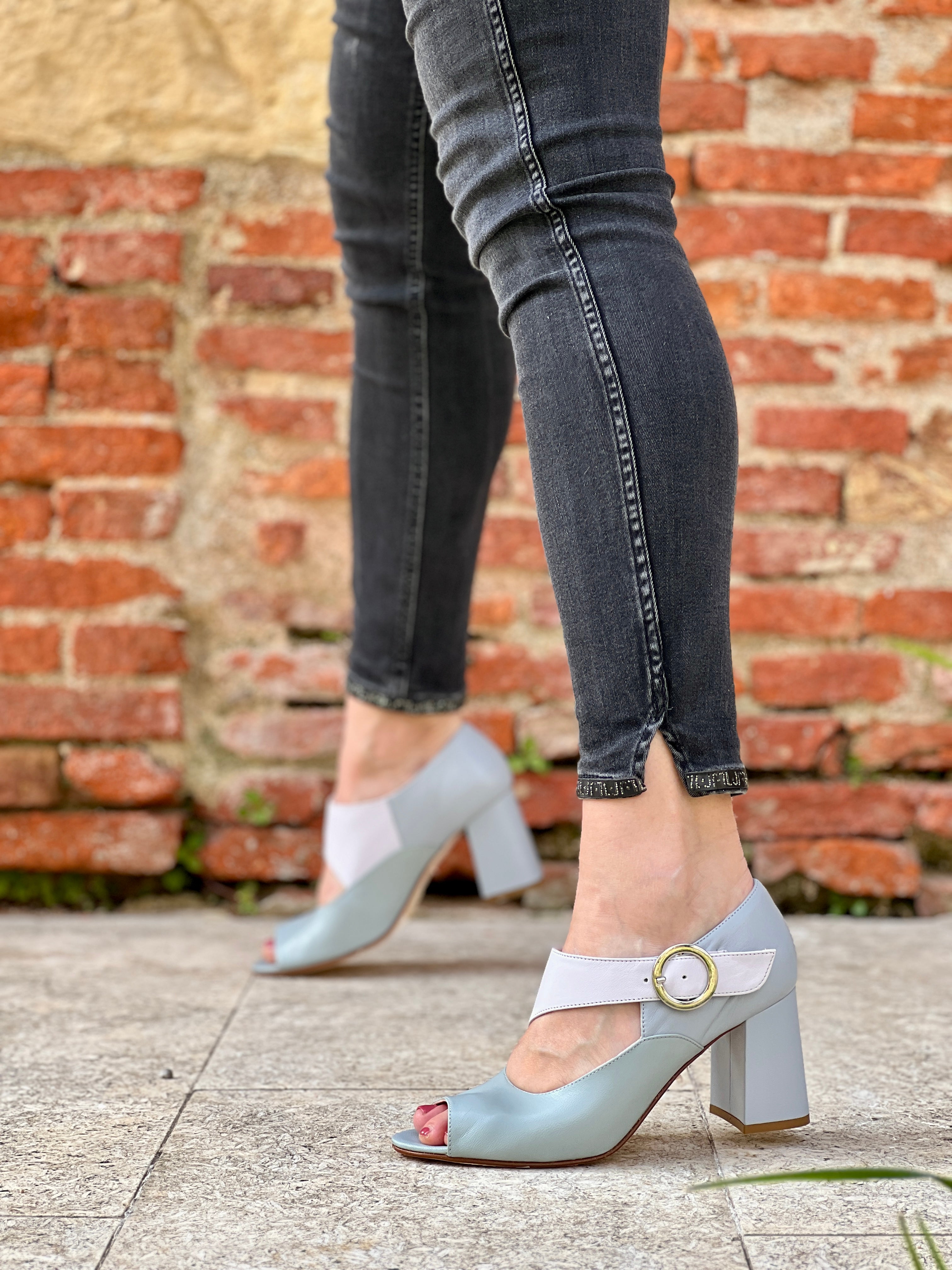 Carioca Polvere sandalo in pelle aperto color polvere tacco 7.5 artigianale toscana