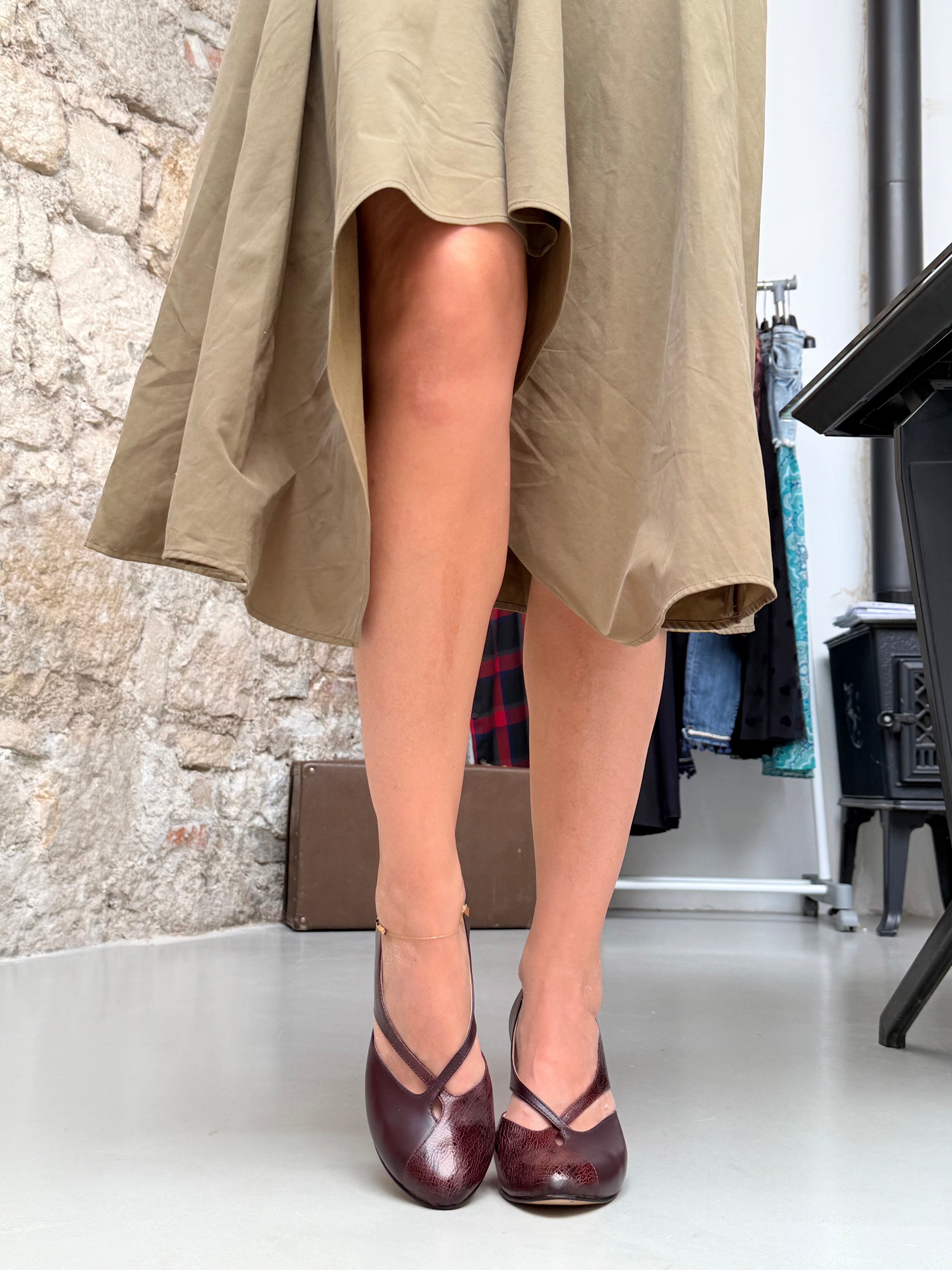 Image of Defense Brown decolleté in nappa marrone tacco 7.5 artigianale marchigiana