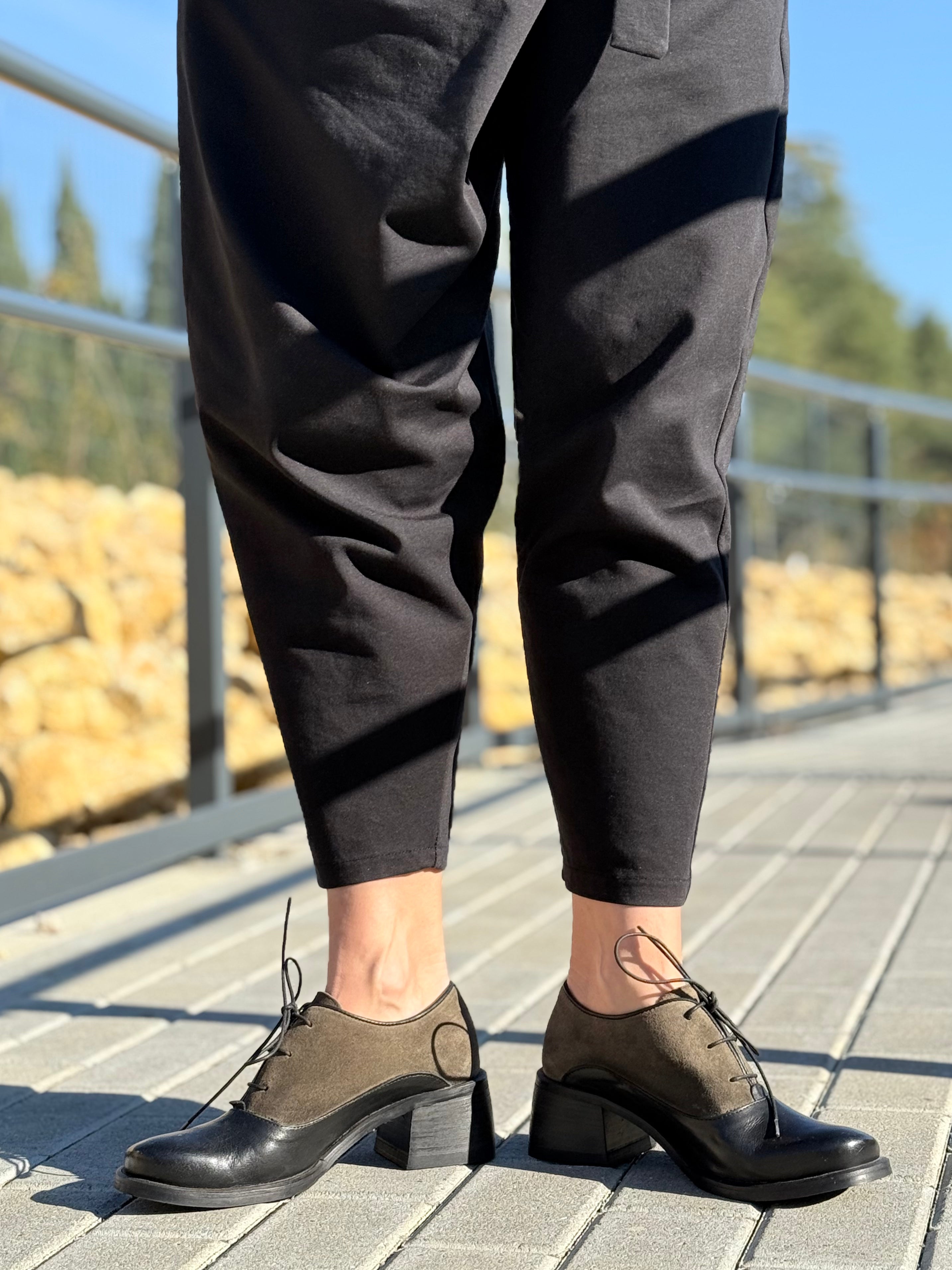 Idra Forest  francesina in nappa nera e camoscio verde muschio tacco 5 artigianale marchigiana