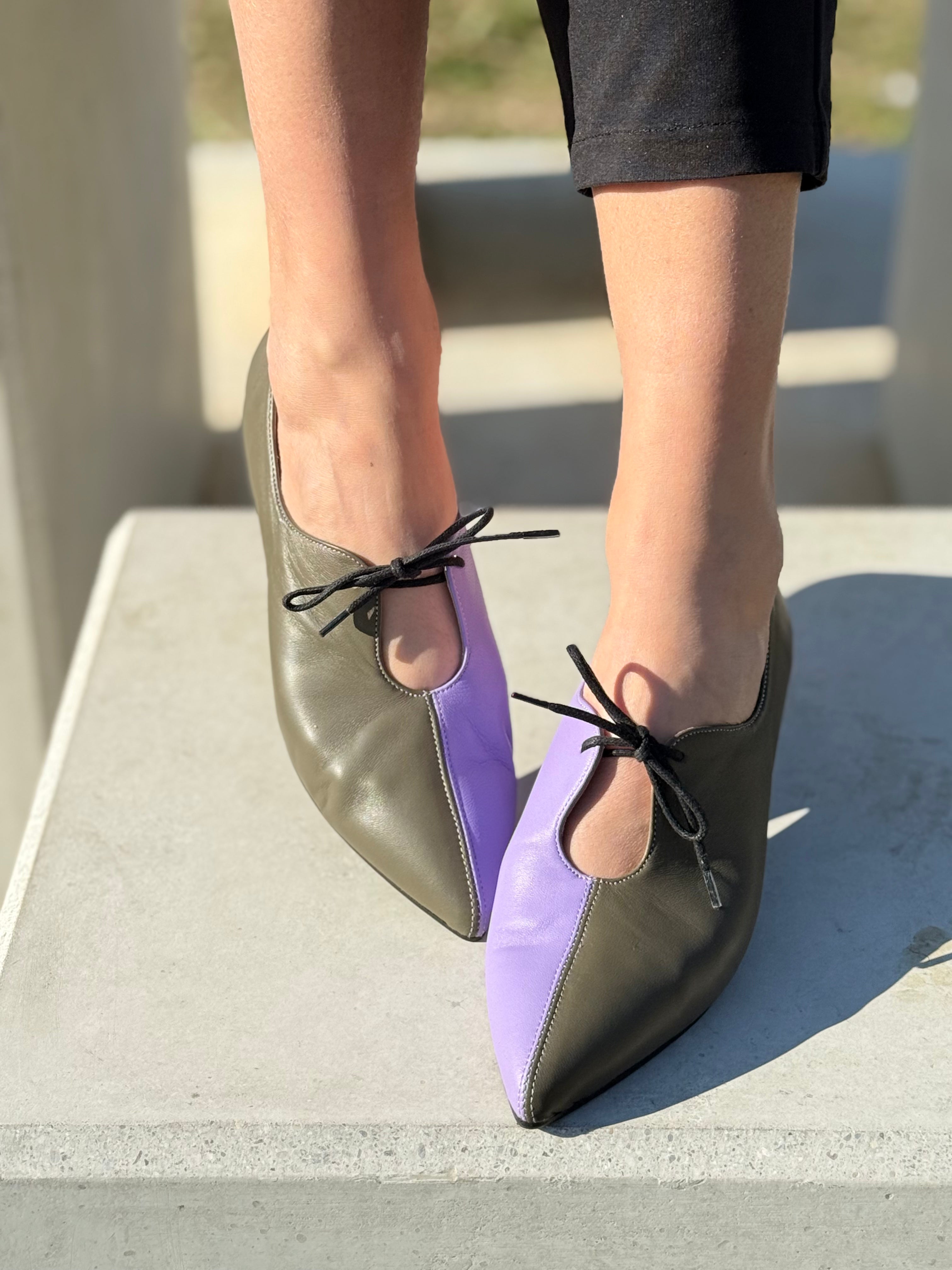 Image of Jessica Salvia scarpina bassa in nappa glicine e malva artigianale pugliese