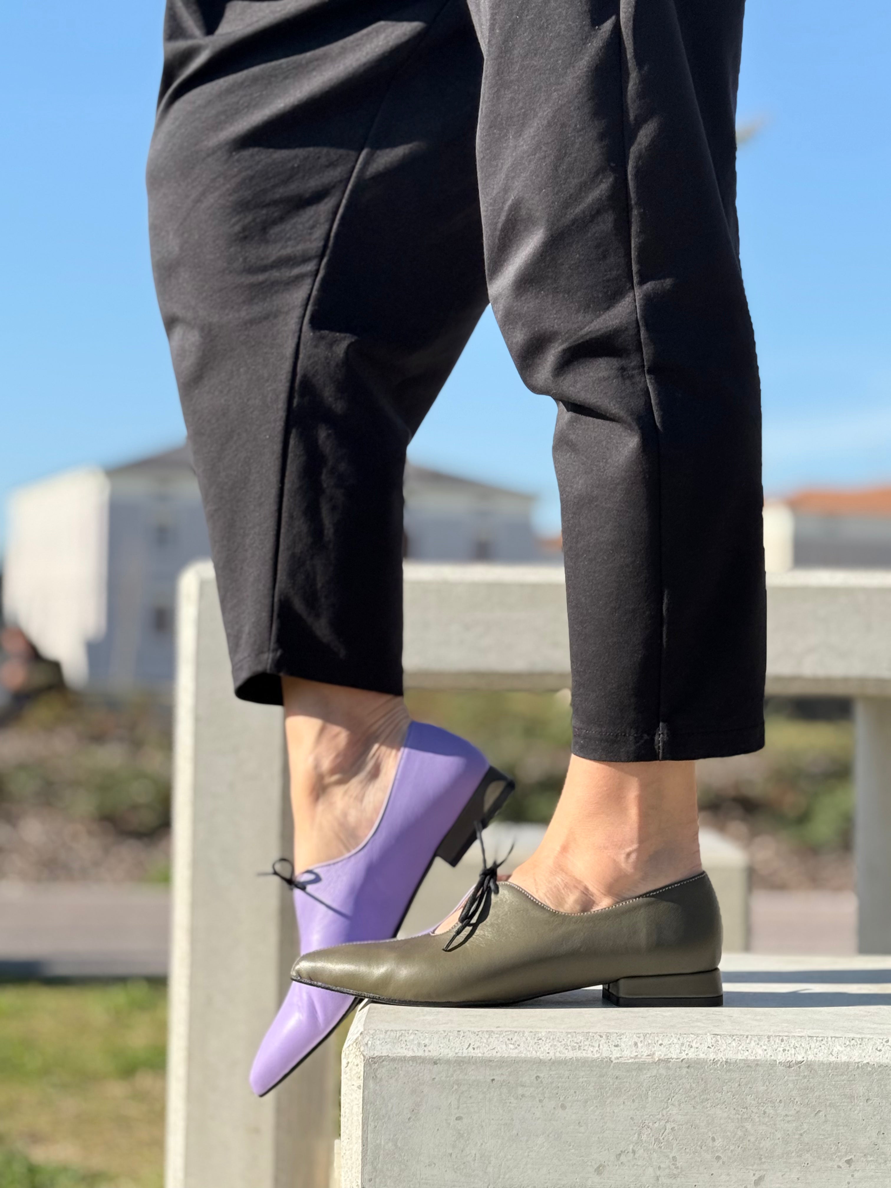 Jessica Salvia scarpina bassa in nappa glicine e malva artigianale pugliese