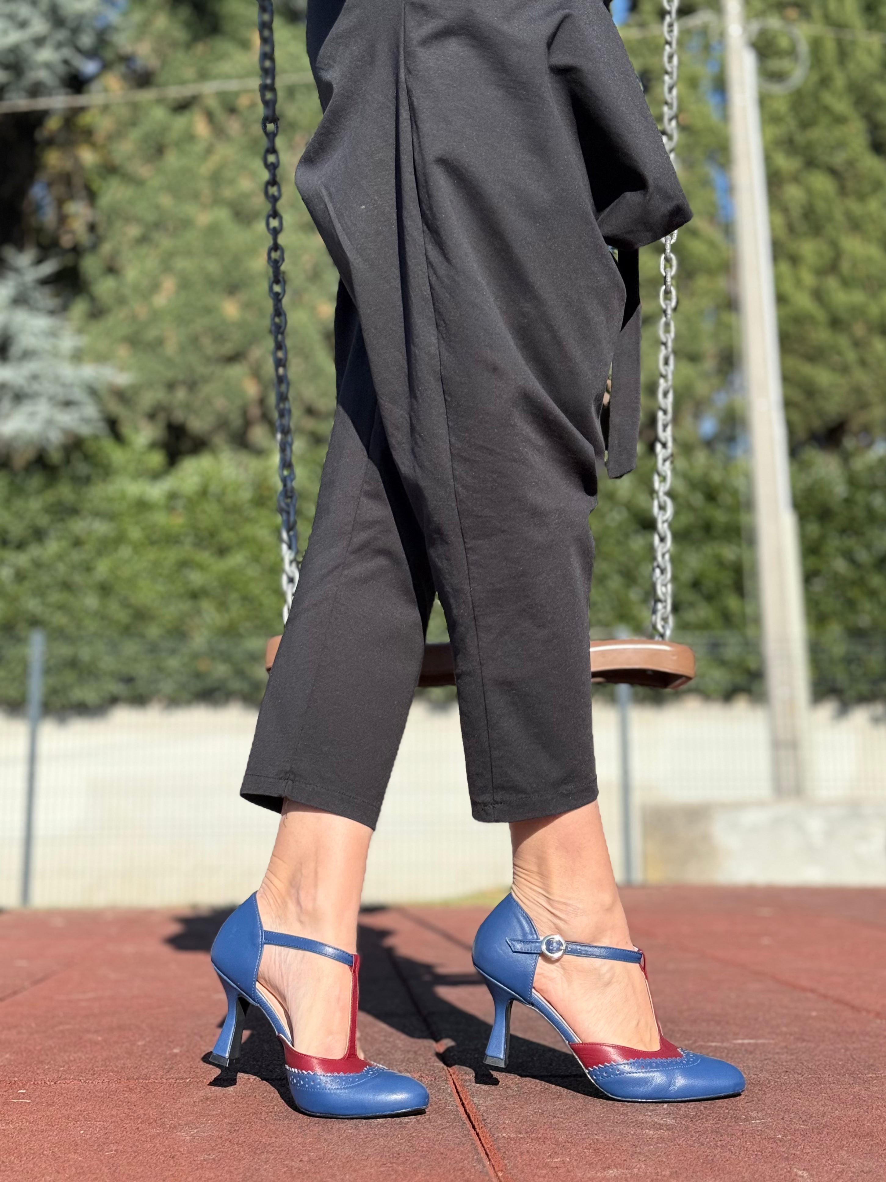 Aura Navy decollete t-bar in pelle blu artigianale pugliese