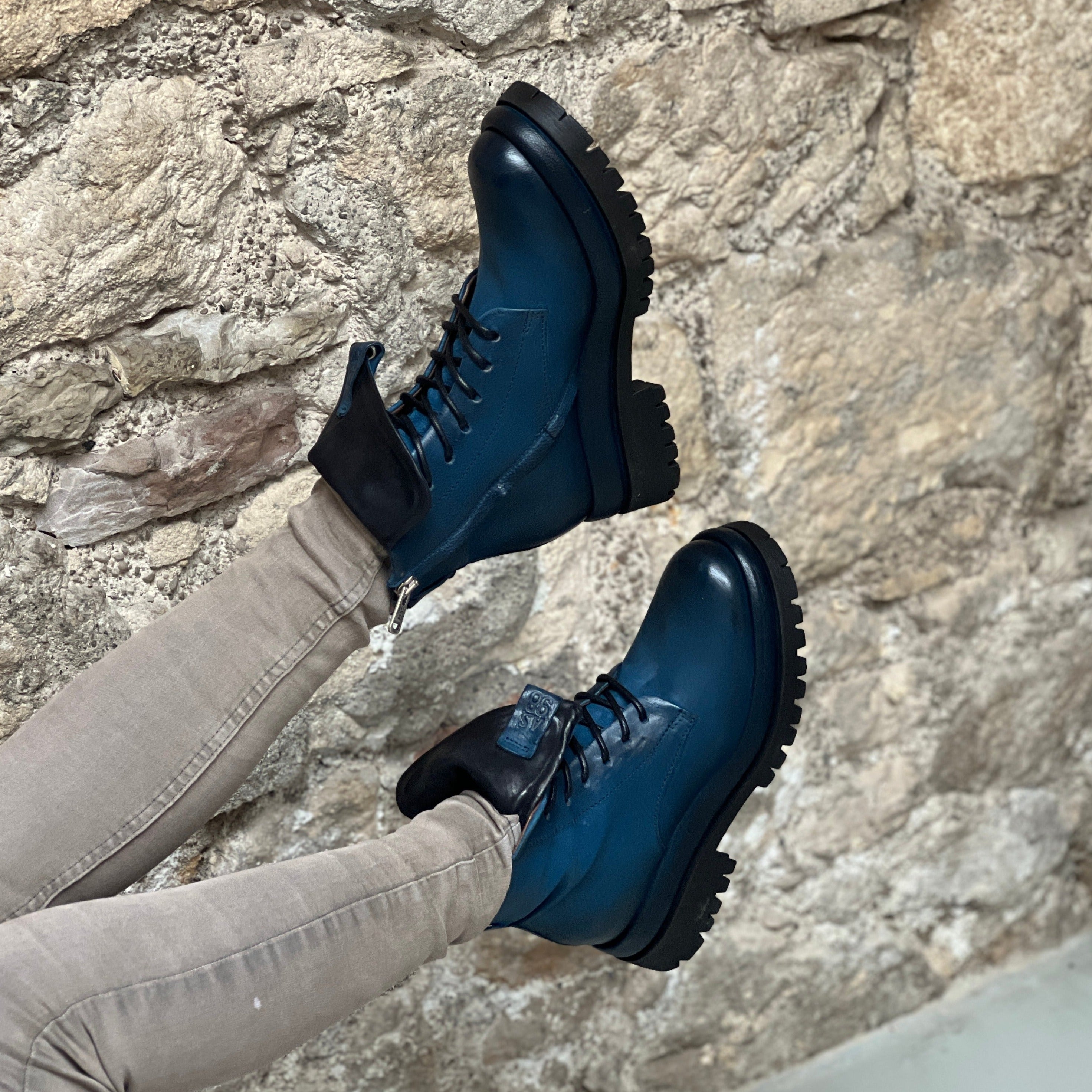 Bold Navy