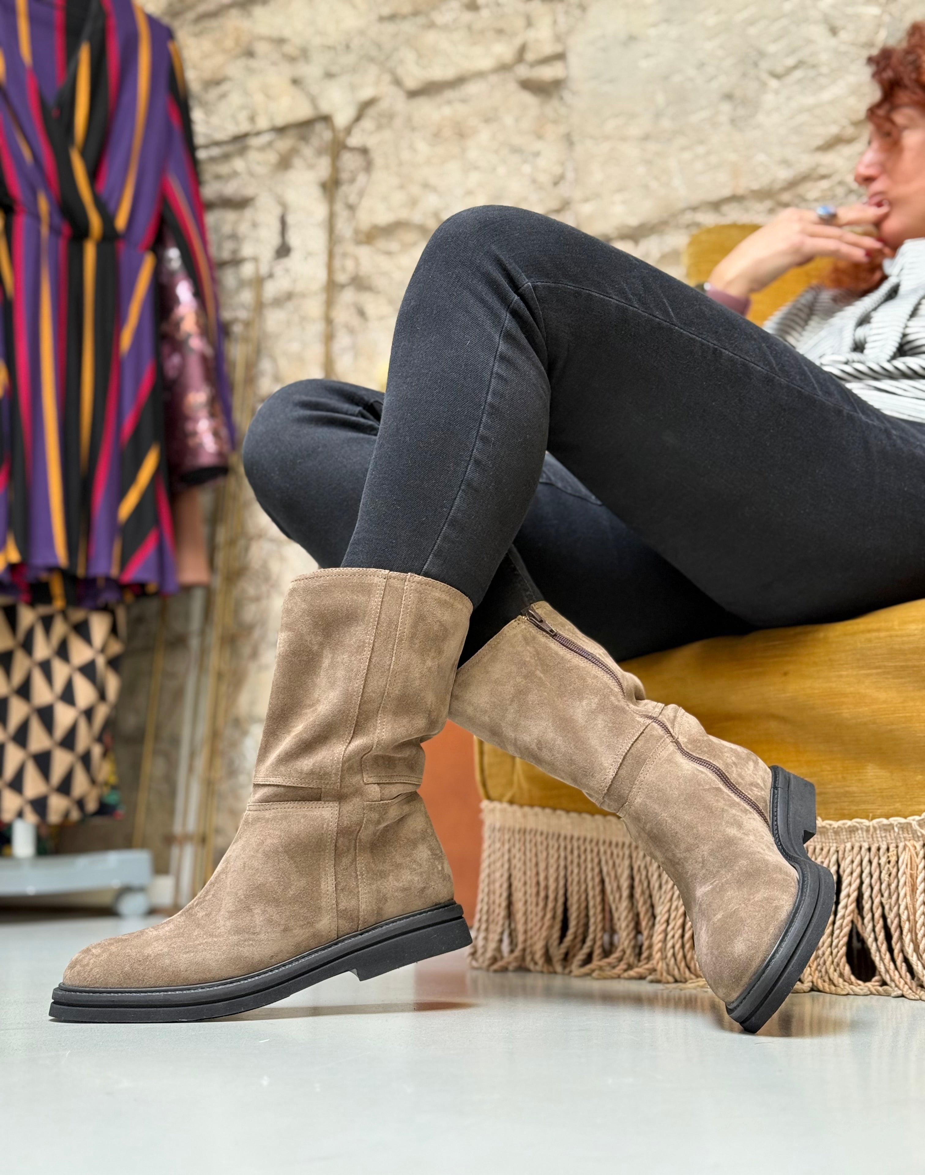 La Gatta Con Gli Stivali