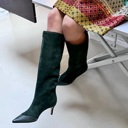 Image of Big Ellie Green stivale a tubo in camoscio tacco 5cm artigianale marchigiano