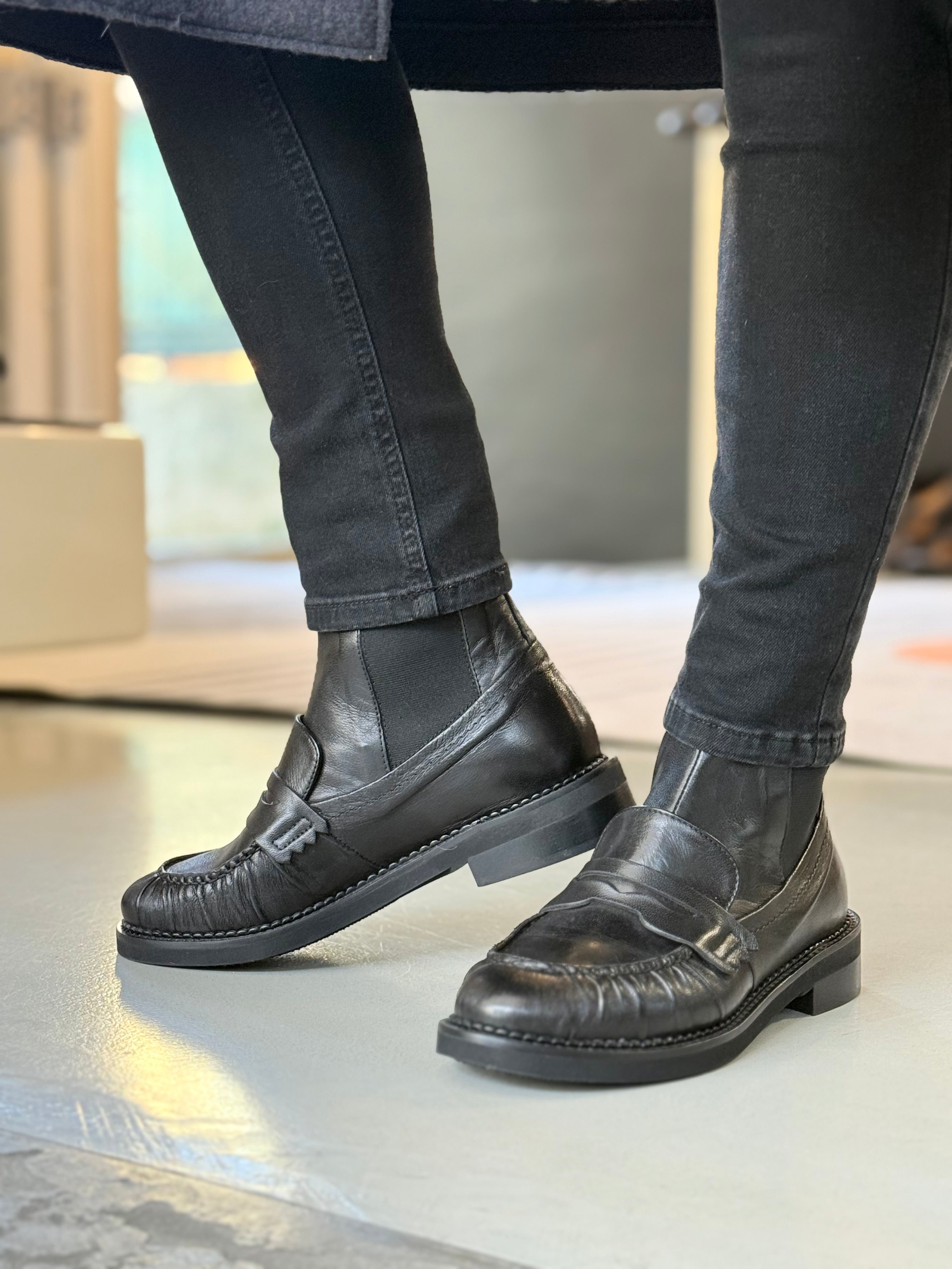 La Gatta Con Gli Stivali