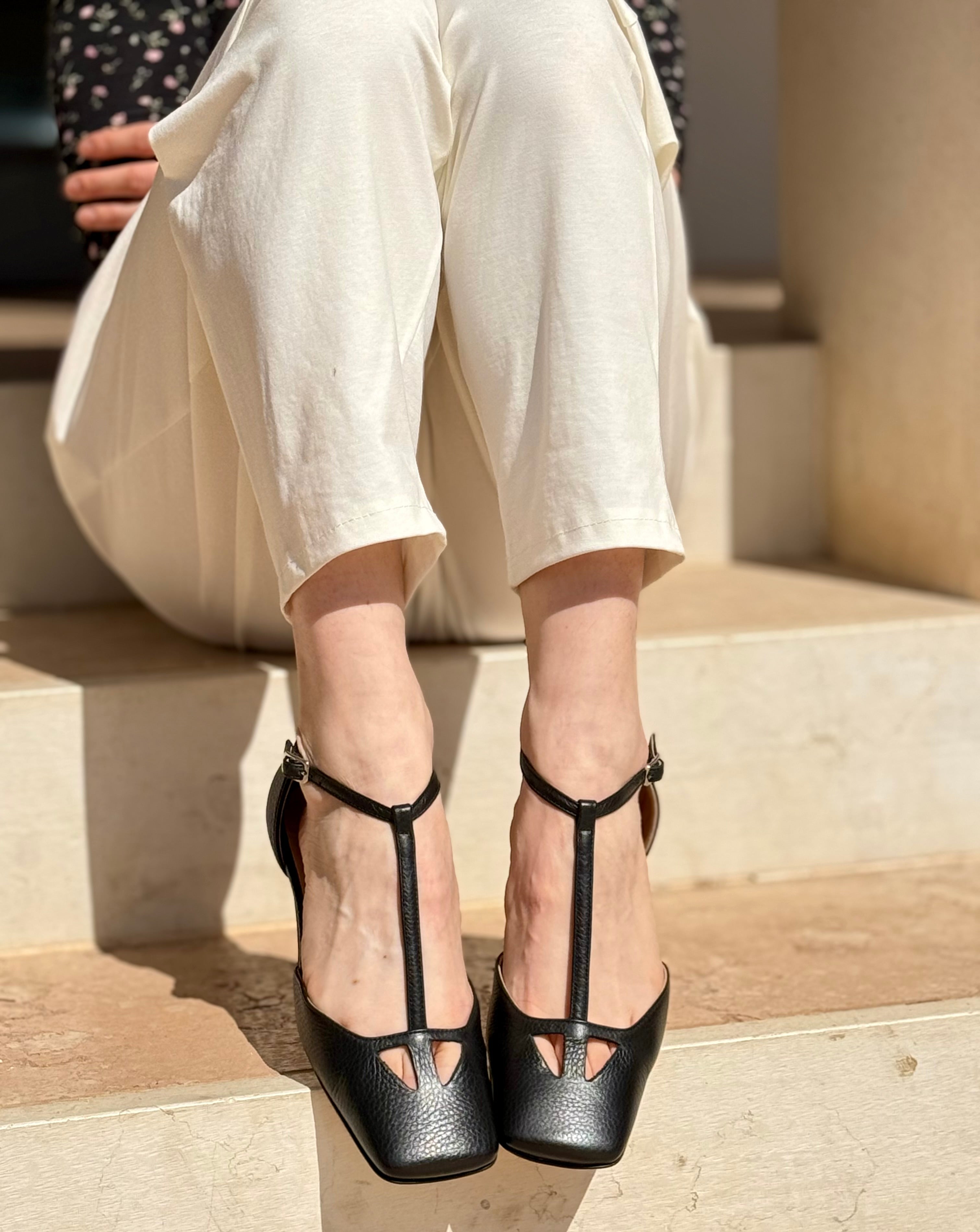 Anakin Black ballerina in pelle nera tacco 1 lavorazione artigianale marchigiana