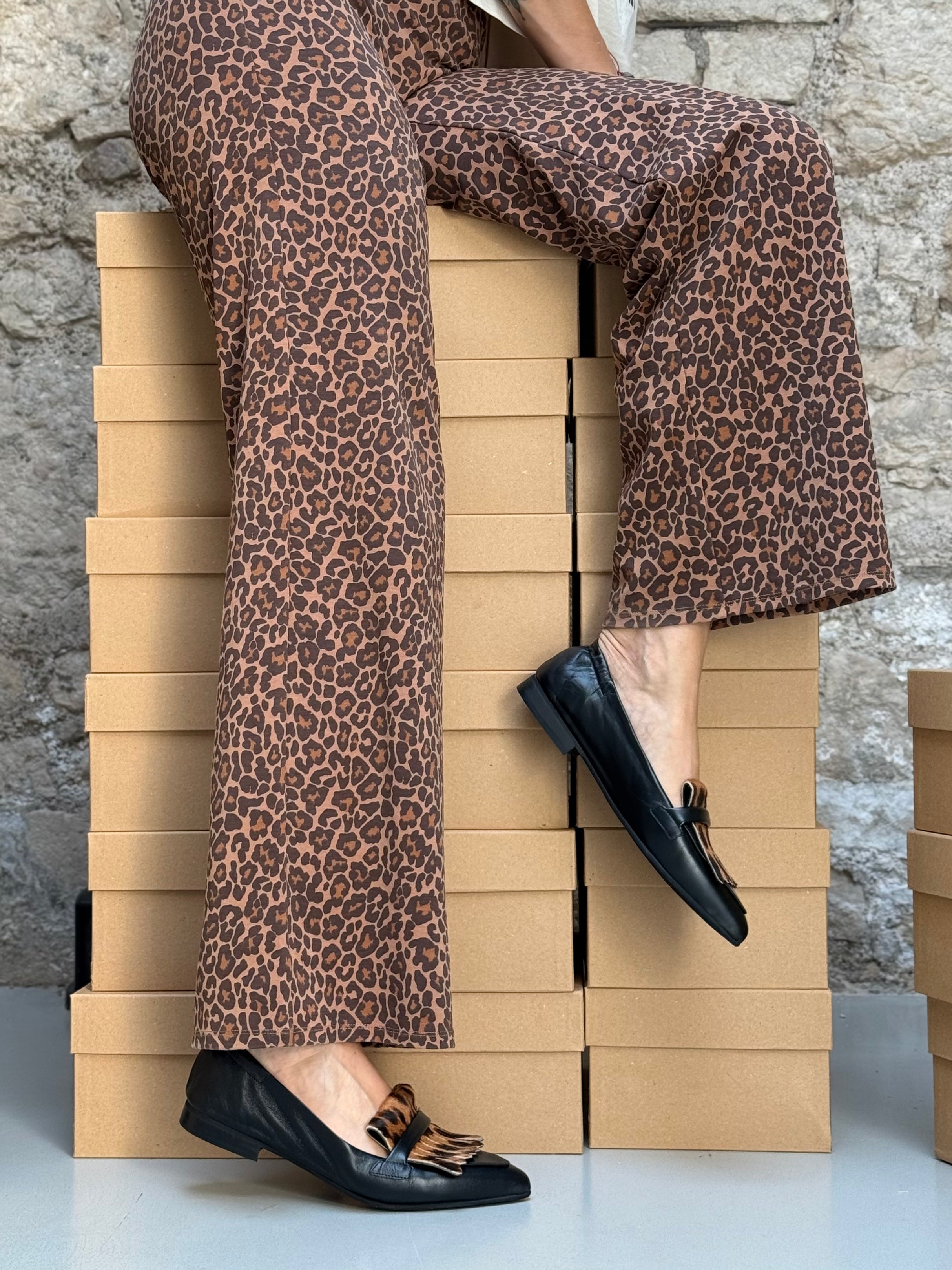 Image of Flexy Pony mocassino in nappa nera e cavallino pony tacco 2 artigianale marchigiana