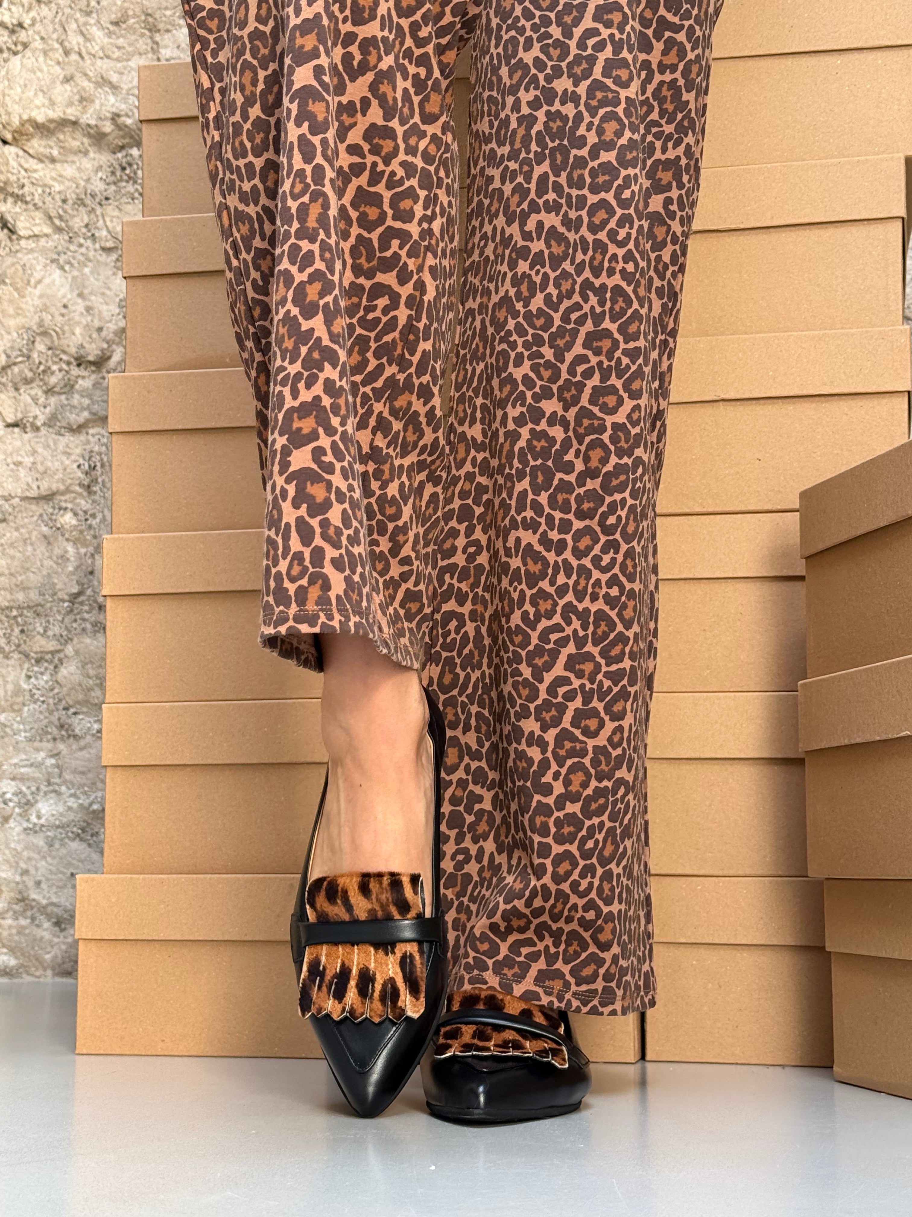 Image of Flexy Pony mocassino in nappa nera e cavallino pony tacco 2 artigianale marchigiana