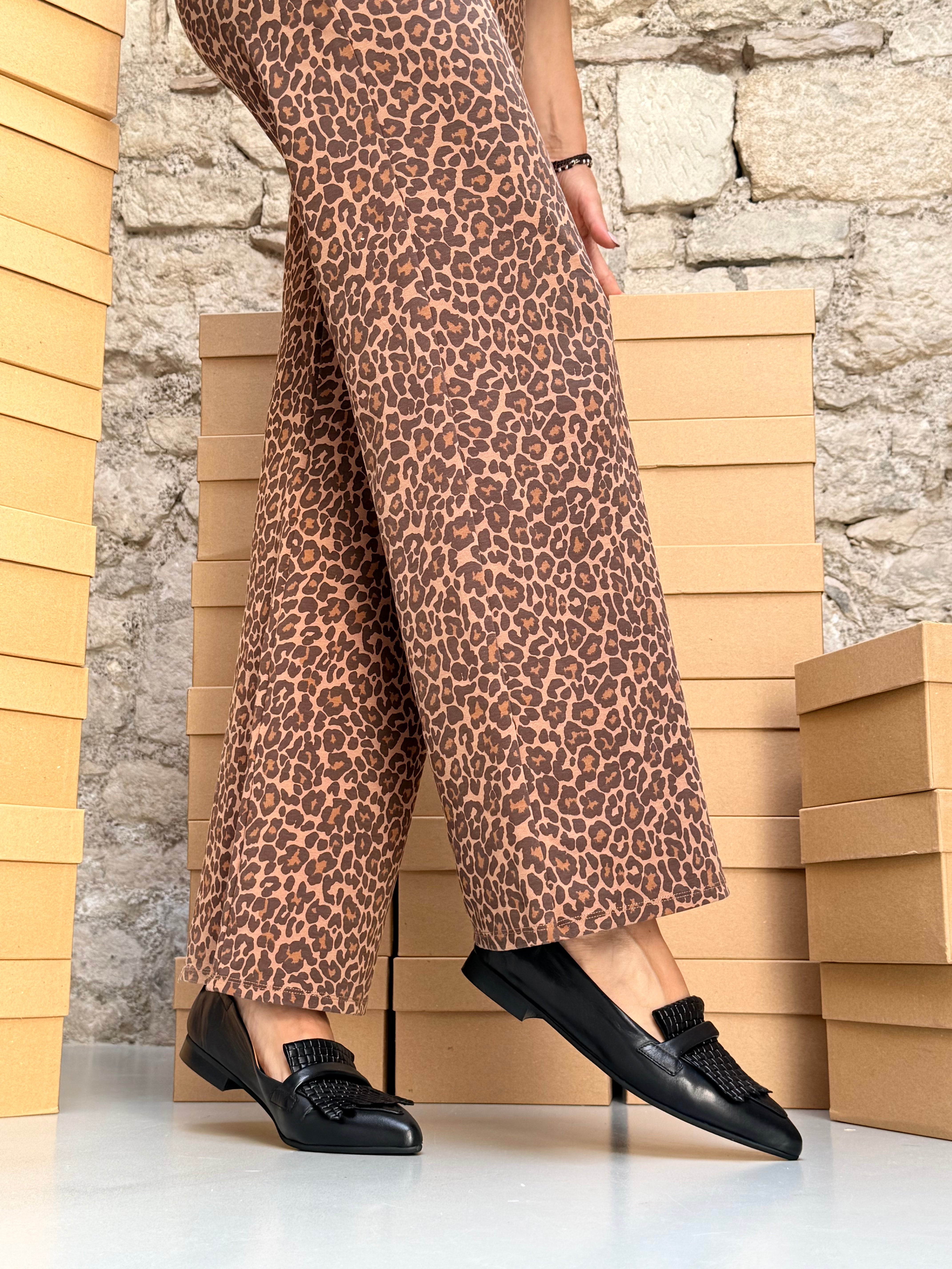 Image of Flexy Black mocassino in nappa nera tacco 2 artigianale marchigiana