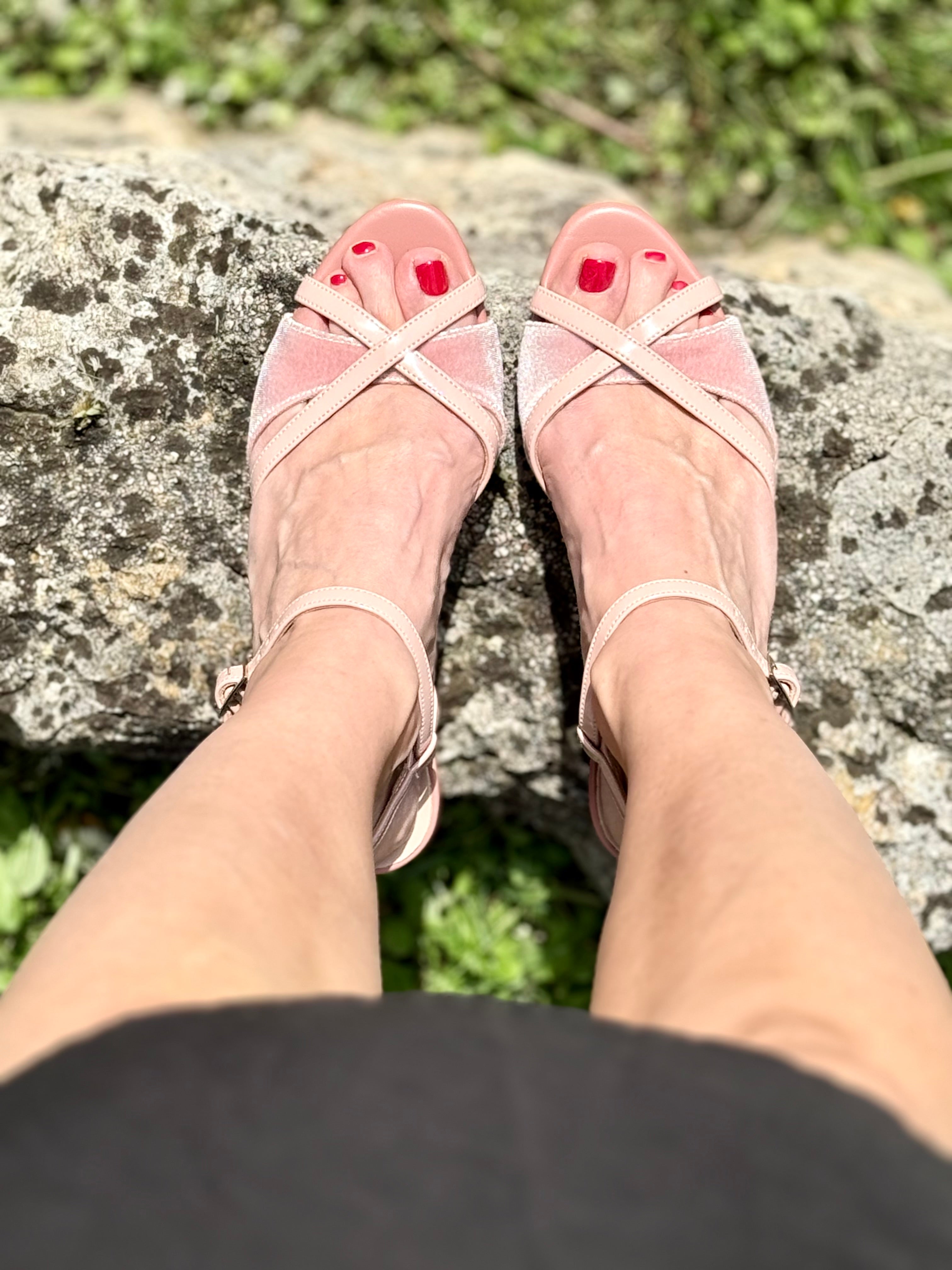 Mizzi Cipria sandalo in nappa e velluto rosa tacco 6 cm artigianale pugliese