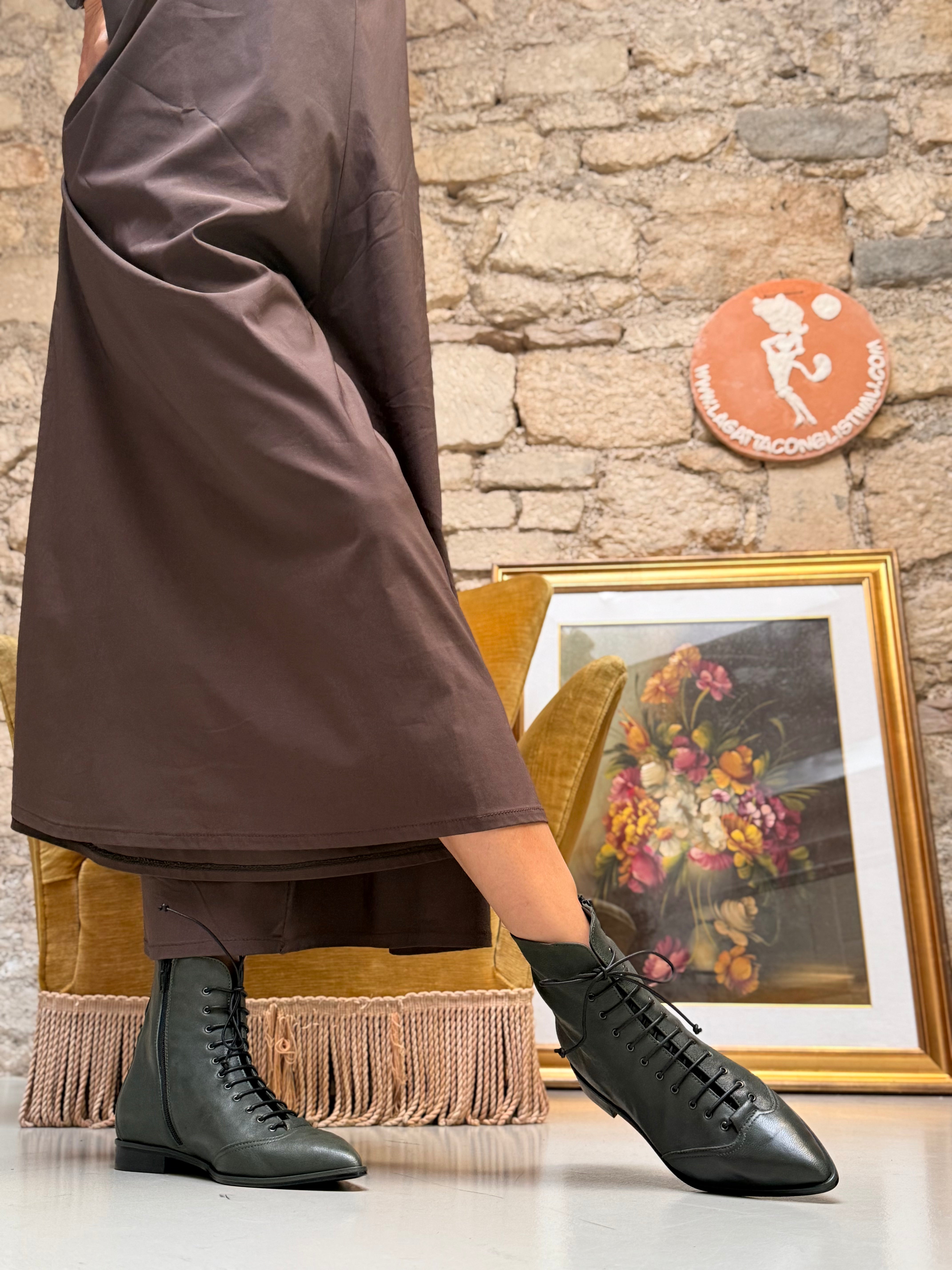 Image of Dandy Forest tronchetto in nappa verde tacco 2 artigianale marchigiana