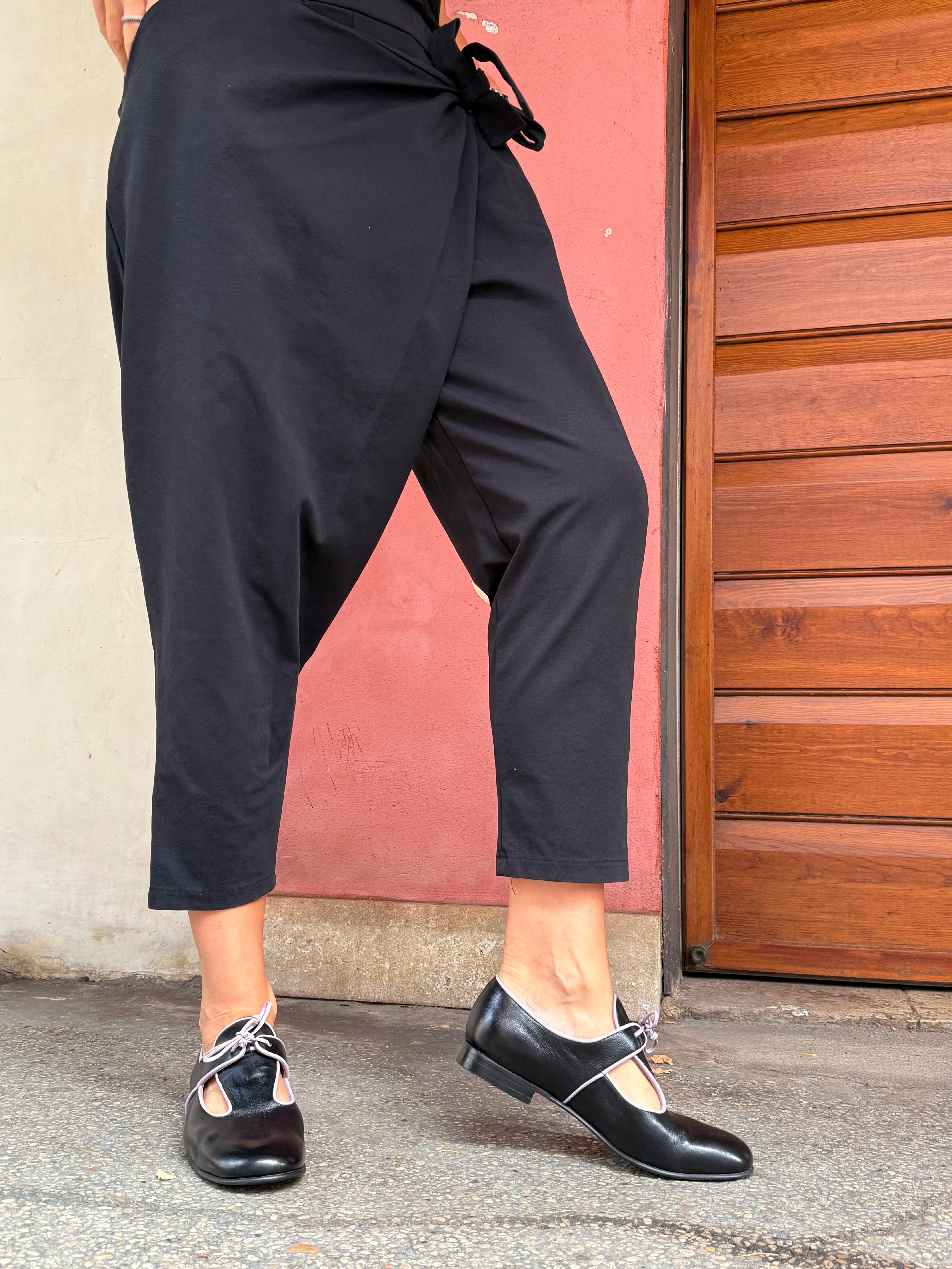 Image of Perry Black derby in nappa nera tacco 1.5 artigianale toscana