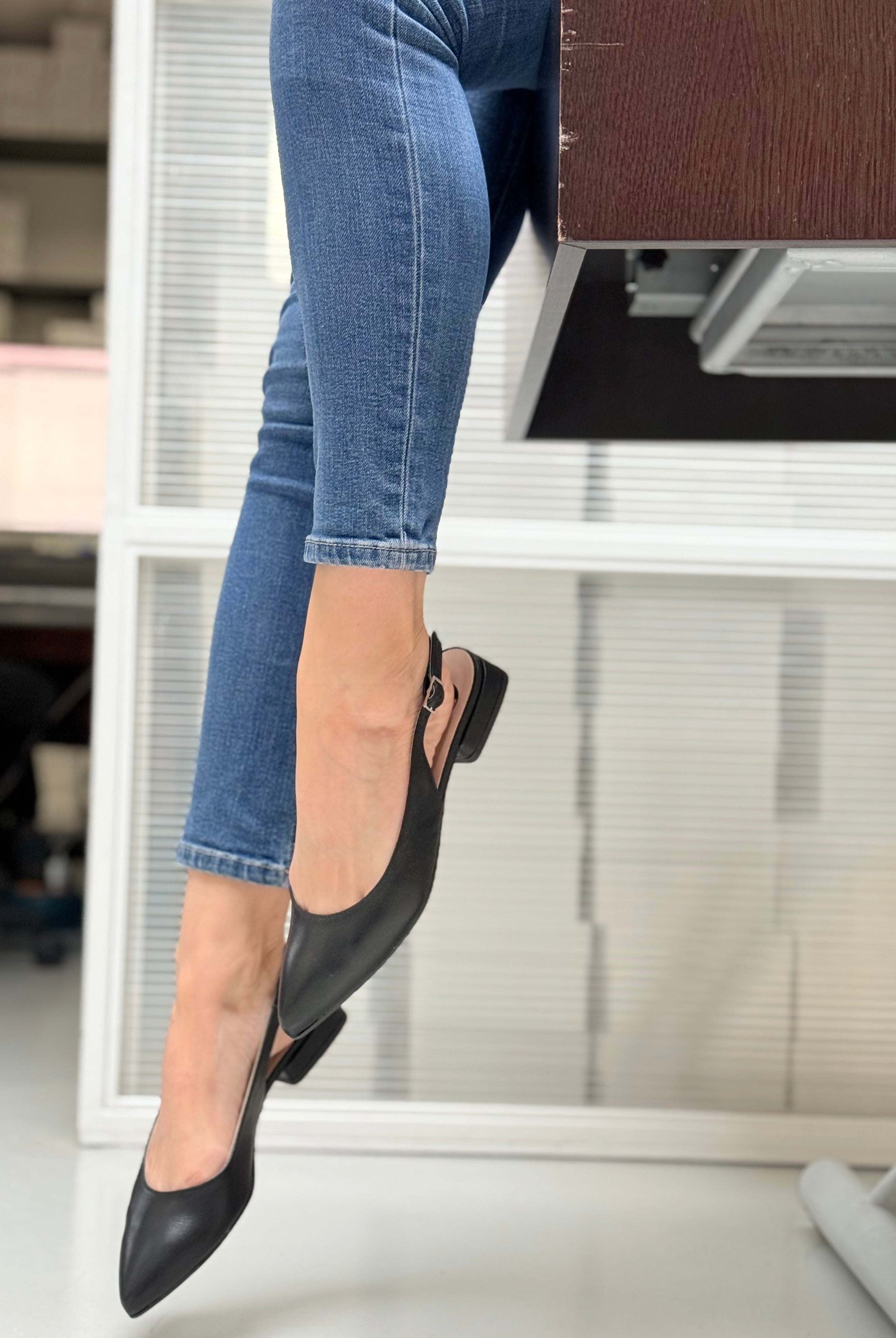 Jet Black ballerina chanel in nappa nera con tacco 2 cm. artigianale pugliese