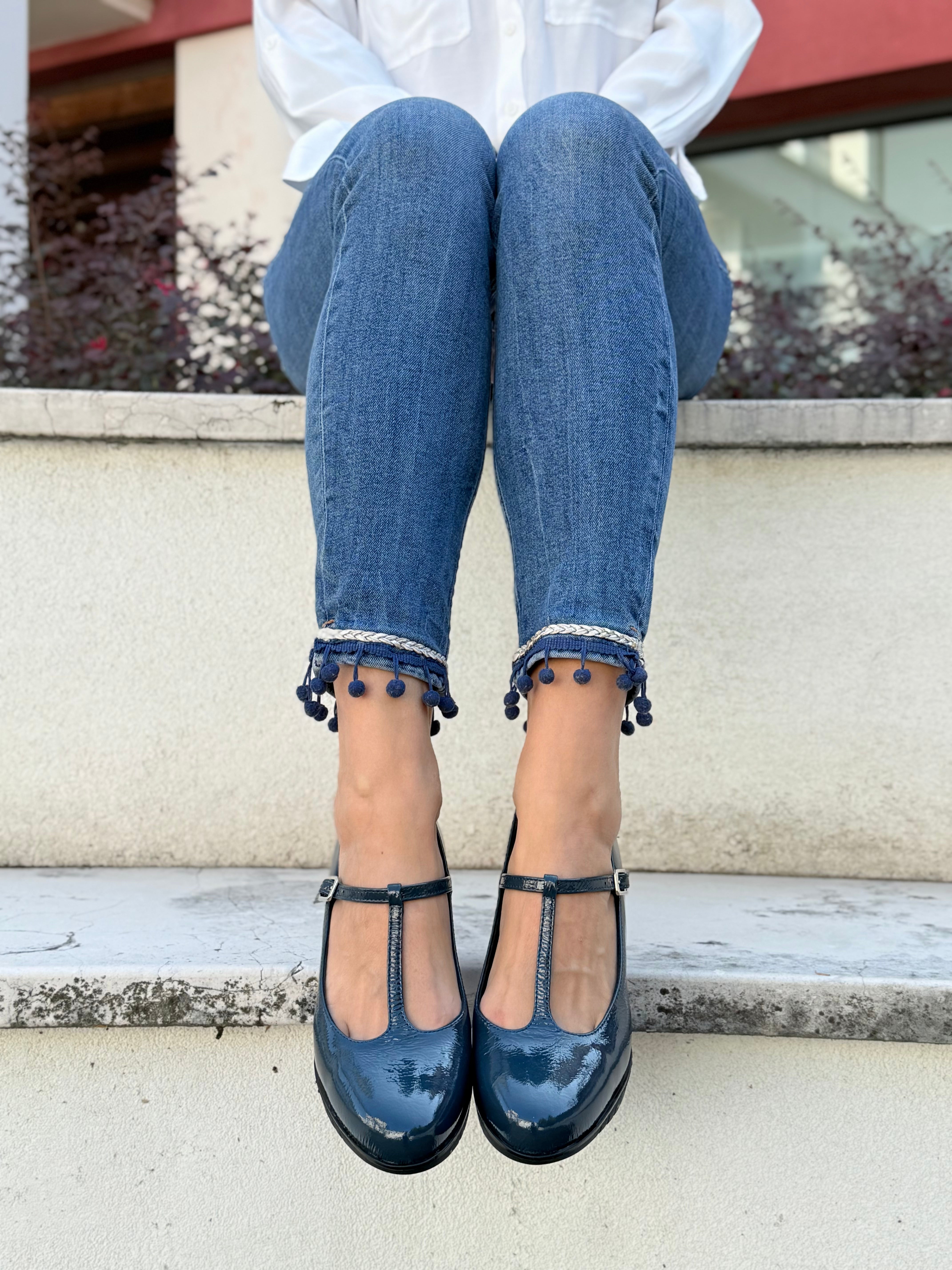 Image of Frog Navy decollete t-bar in naplack blu tacco 7 lav. artigianale marchigiana