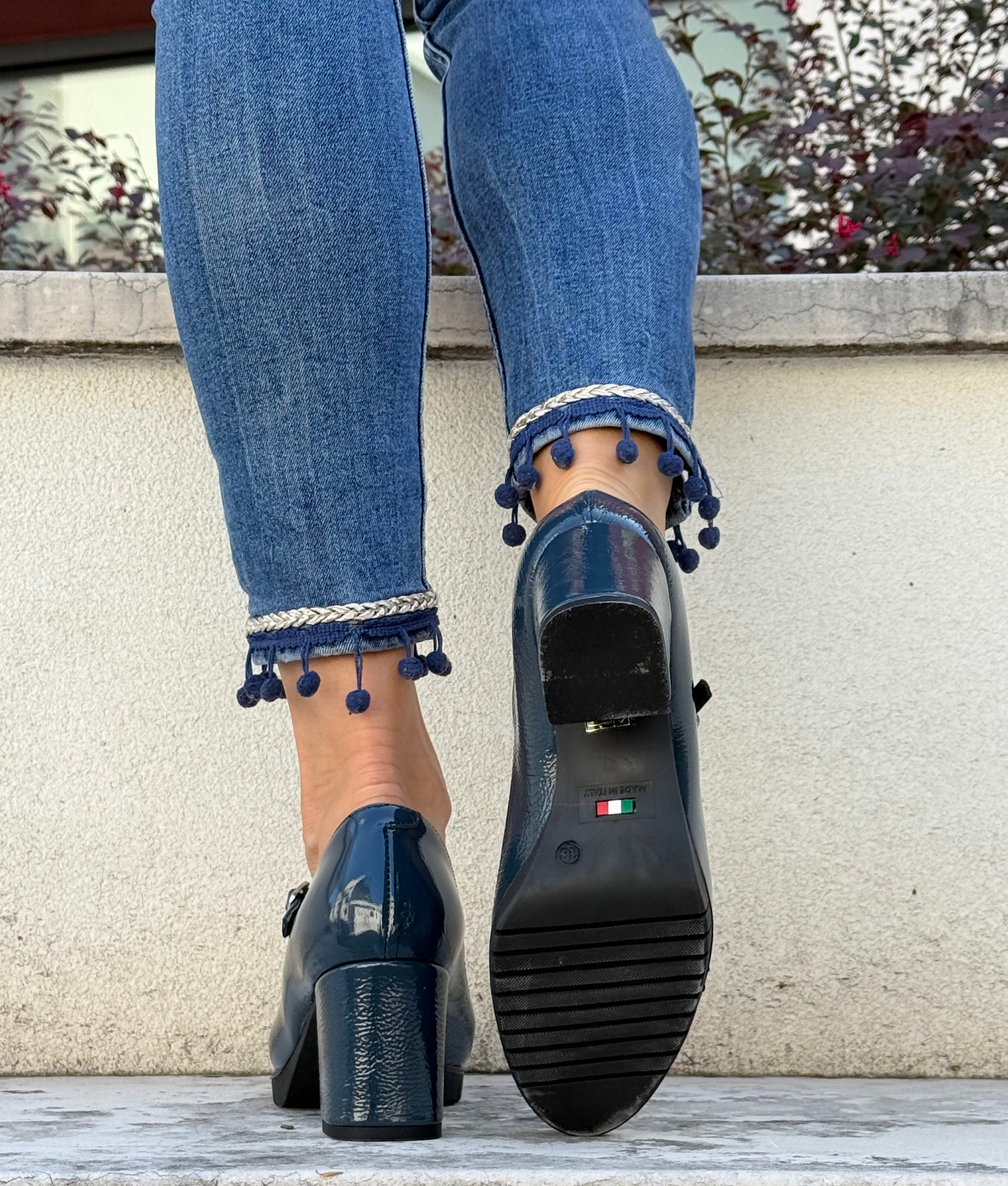 Image of Frog Navy decollete t-bar in naplack blu tacco 7 lav. artigianale marchigiana