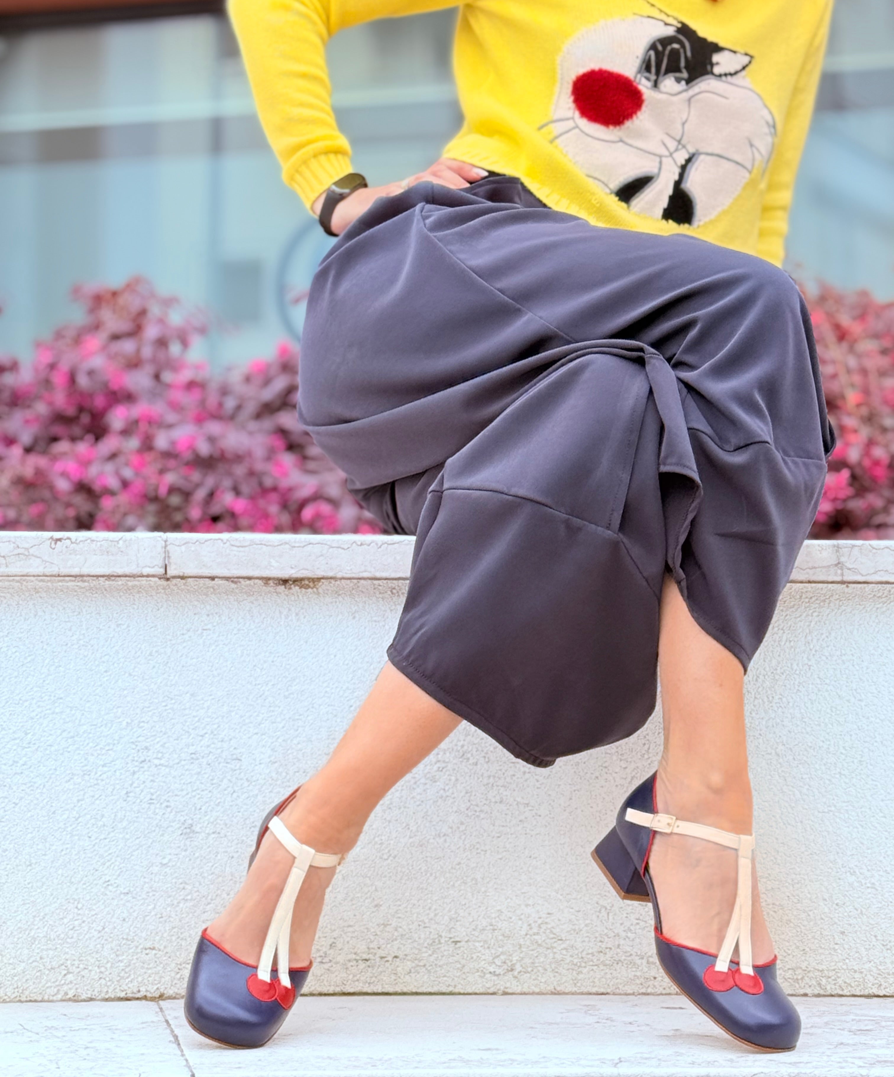 Image of Maraska Blue d'orsay in nappa blu aperta ai lati tacco 3 cm artigianale marchigiana